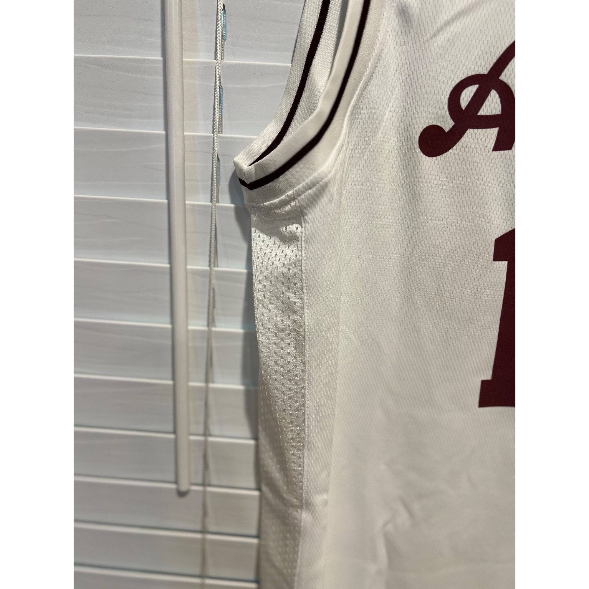 Adidas Adidas Texas A&M Aggies Swingman Jersey - NWT - Size L Size US L / EU 52-54 / 3 - 4 Thumbnail