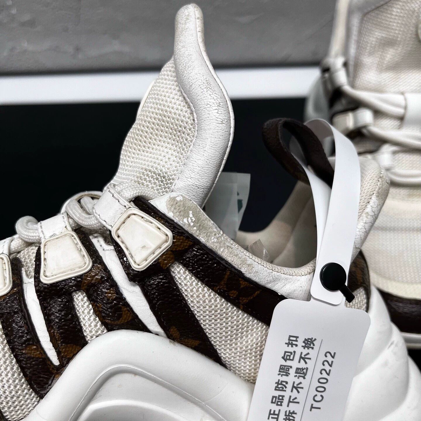 Louis Vuitton LV Archlight Monogram Dad Sneakers Size US 5 / IT 35 - 3 Thumbnail