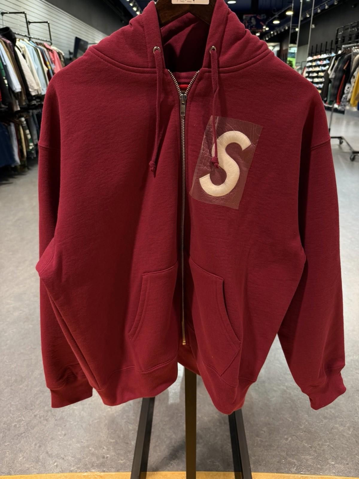 Supreme Supreme S Logo Zip Up Hooded Sweatshirt Red Size (M) NEW Size US M / EU 48-50 / 2 - 1 Thumbnail