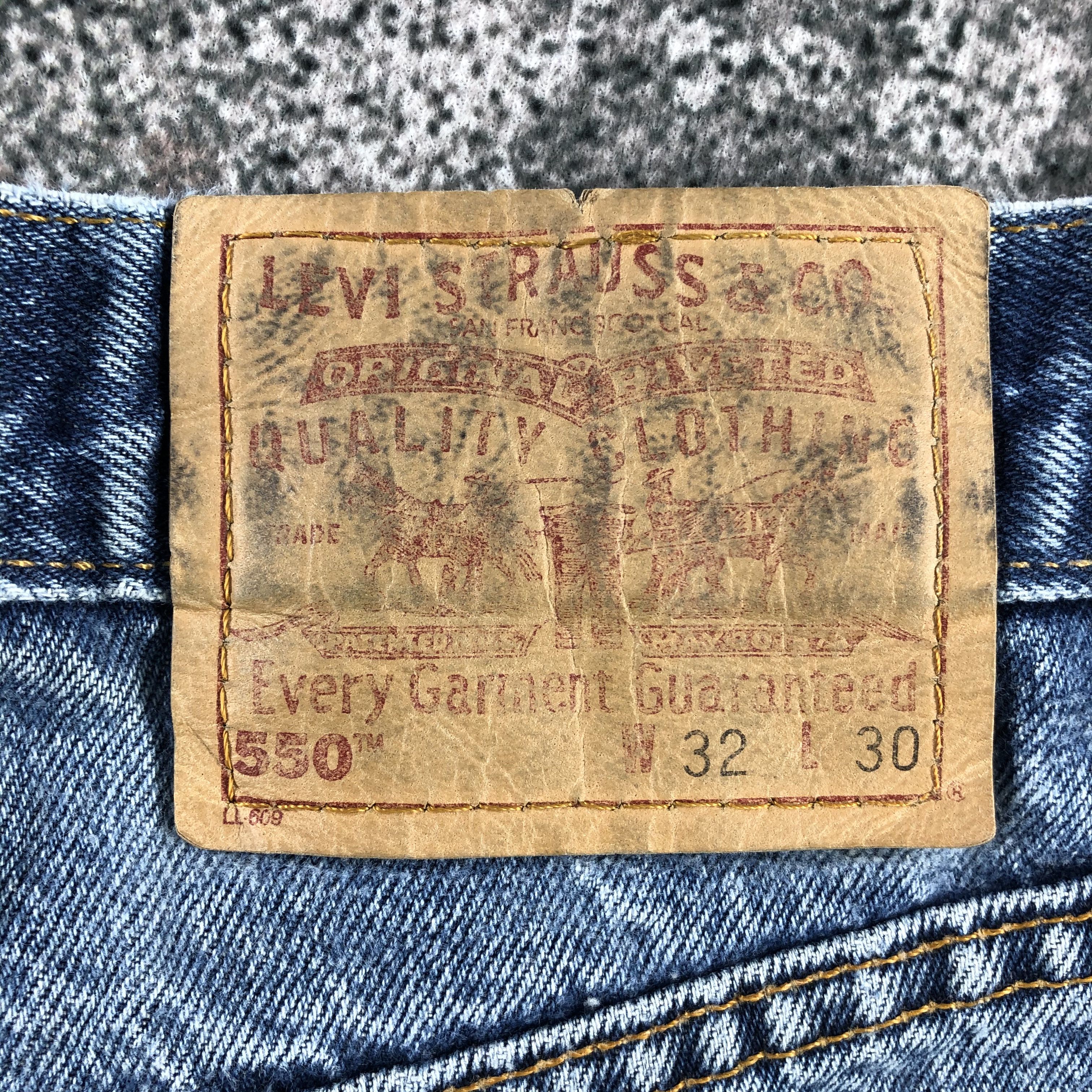 Levi's Vintage Levis 550 Jeans Distress Faded Blue Denim KJ865 Size US 31 - 5 Thumbnail