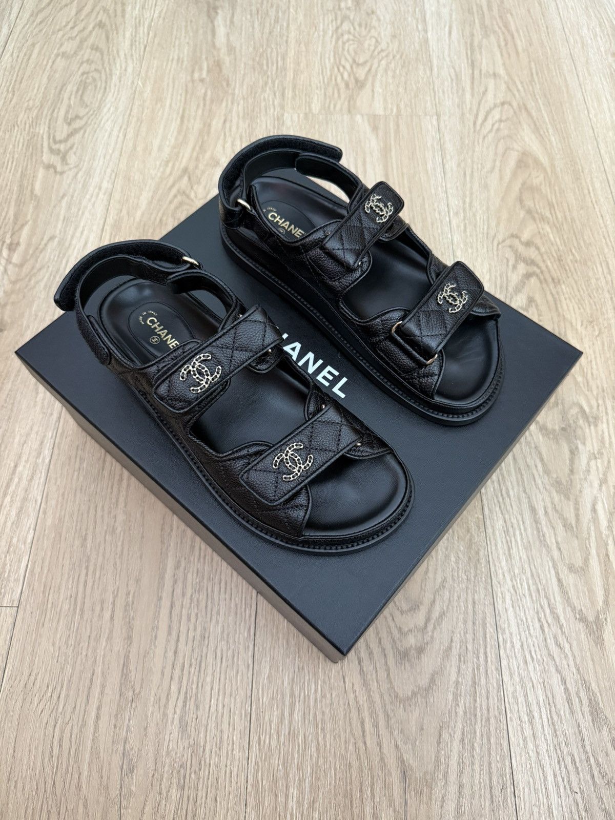 Chanel Chanel Black Caviar Logo Sandals Sz.37,5 Size US 7.5 / IT 37.5 - 7 Thumbnail