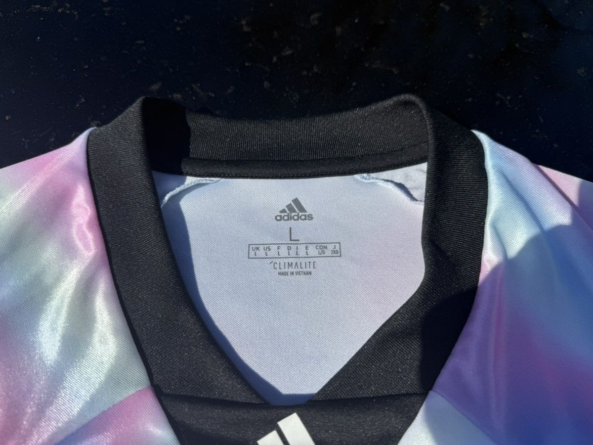 Adidas Adidas Juventus EA Soccer Jersey Rare Size US L / EU 52-54 / 3 - 5 Thumbnail