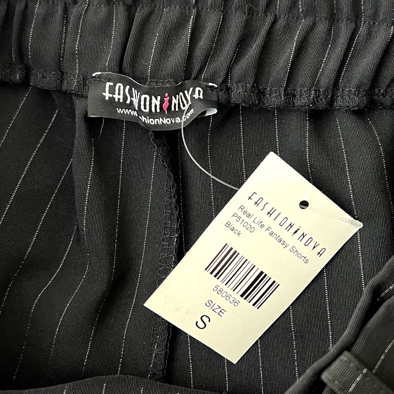 Other Fashion Nova Black Striped Tie Shorts Size 27" / US 4 / IT 40 - 3 Thumbnail