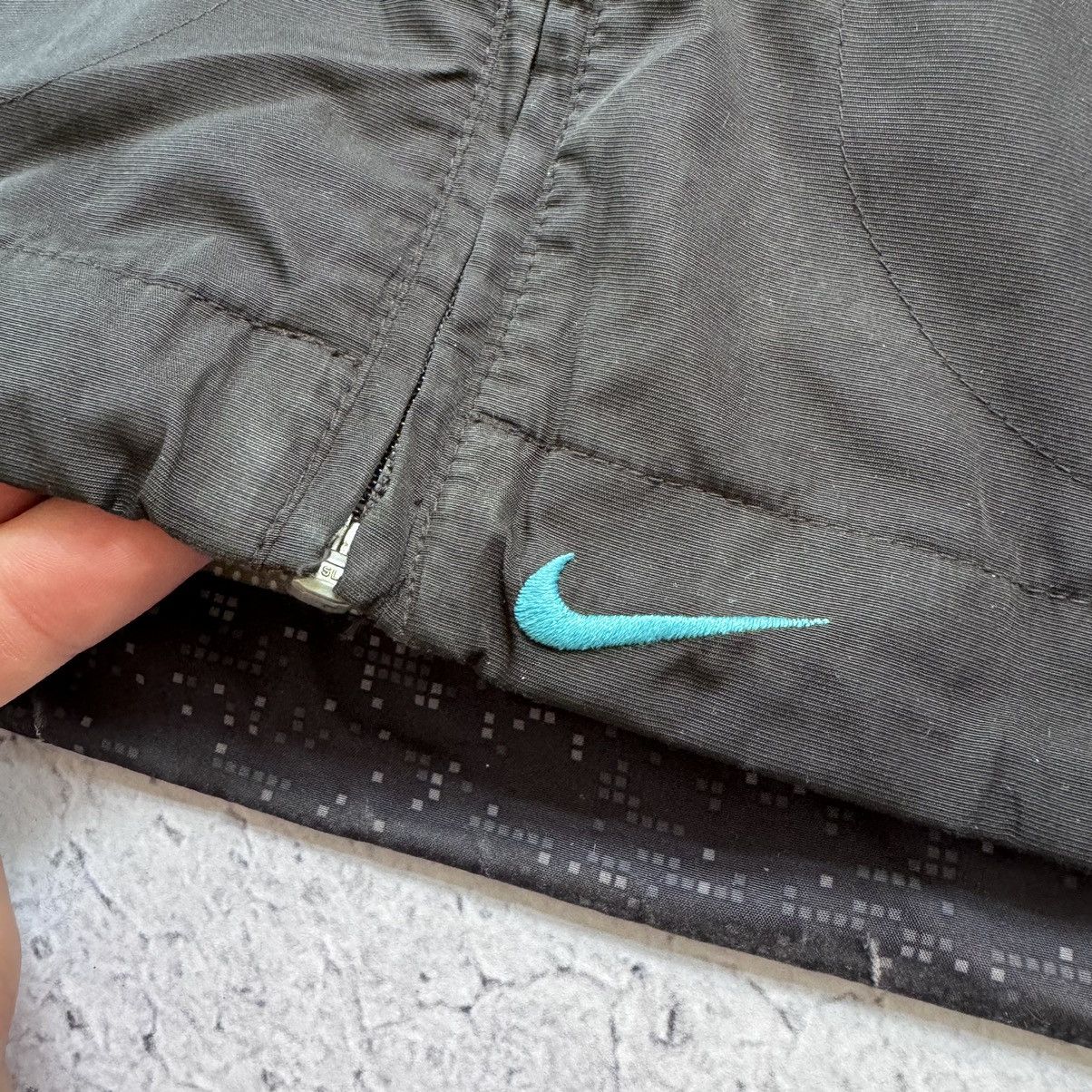 Nike × Vintage Nike Track Set Vintage Jacket and Pants Suit Retro Style Y2K Size US 32 / EU 48 - 6 Thumbnail