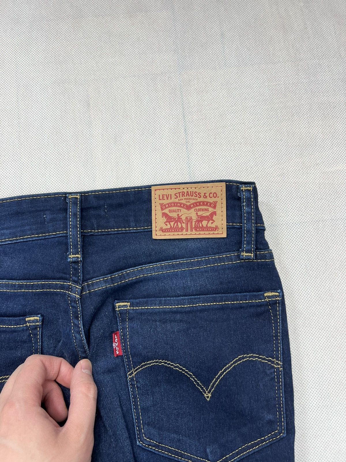 Levi's Pants Levi’s 711 Skinny Jeans Women Size 24" / US 00 / IT 34 - 3 Thumbnail