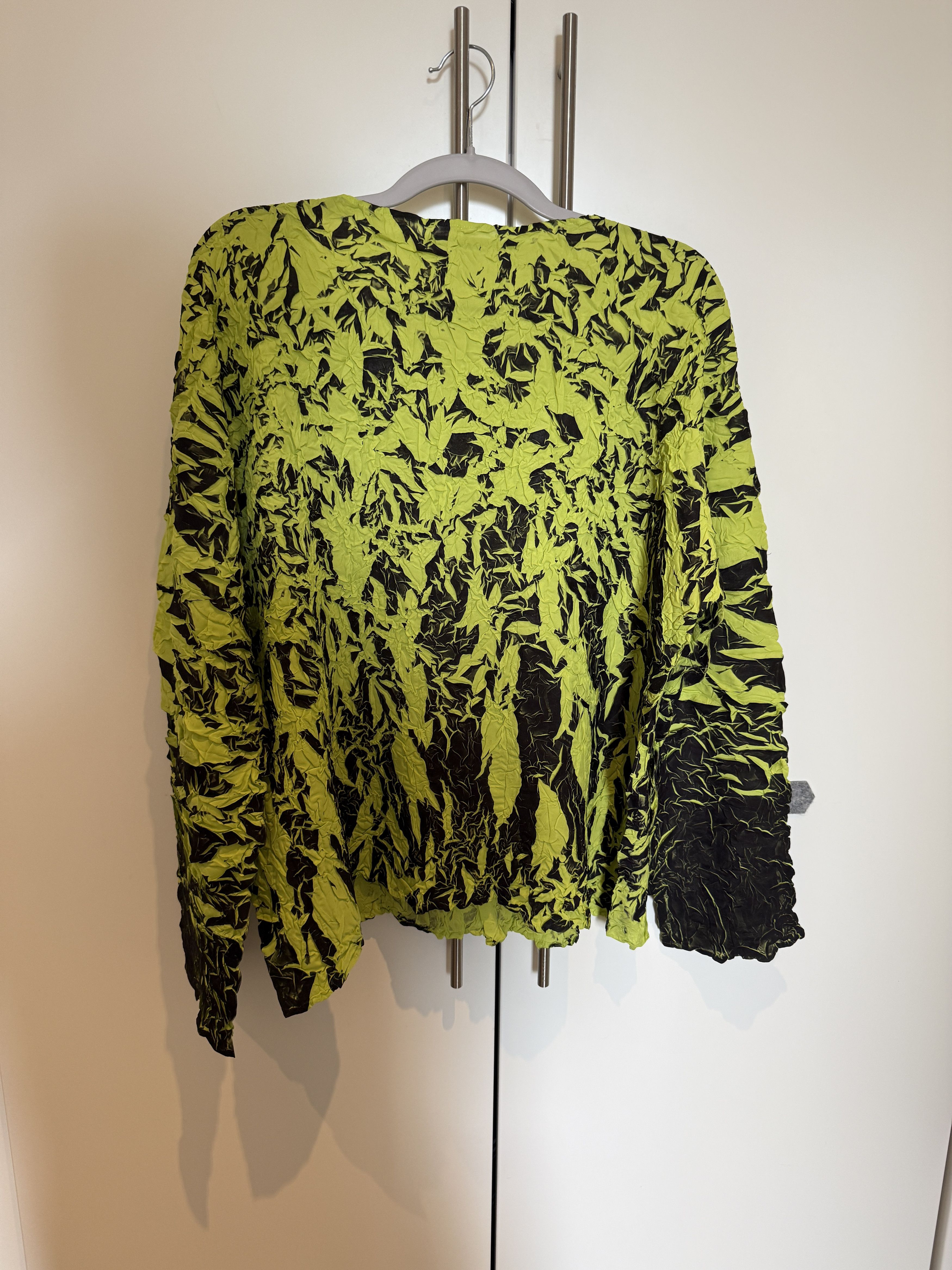Issey Miyake Issey Miyake Archival Acid Green Crinkled Leaf Print Size S / US 4 / IT 40 - 2 Thumbnail