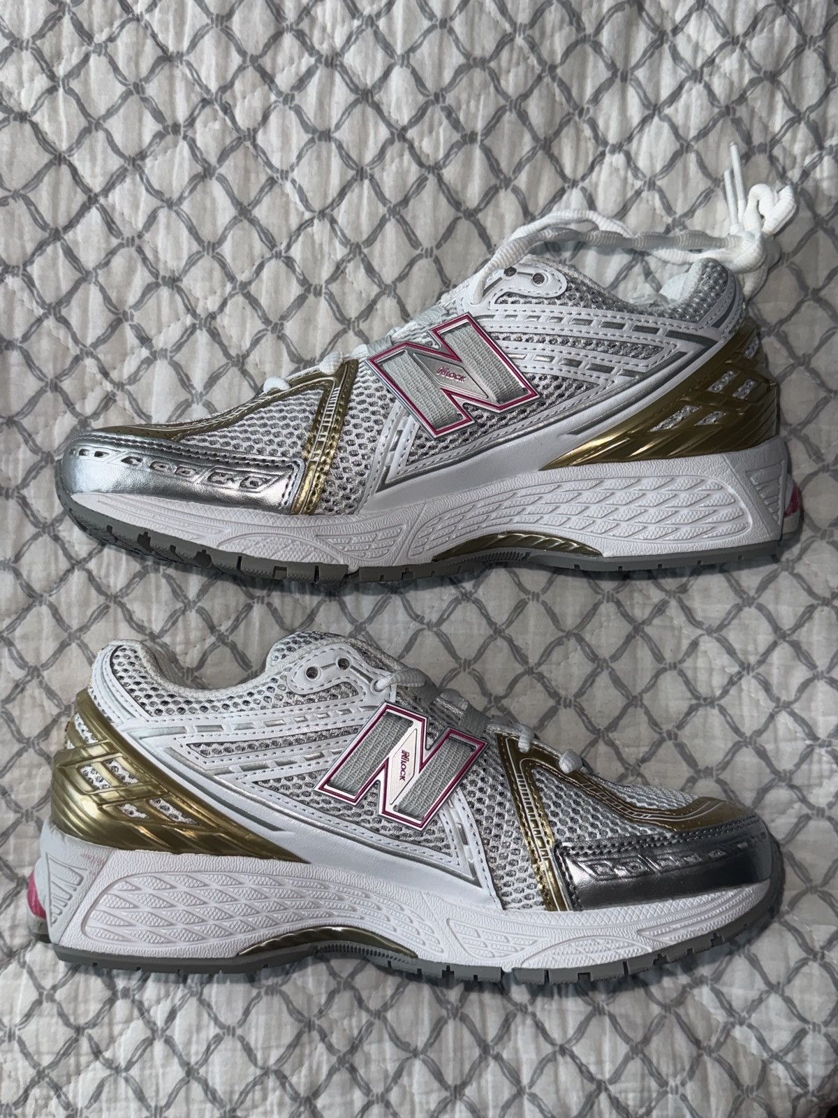New Balance New Balance 1906R ‘ Silver Dragon Berry Gold ’ Size US 5 / EU 37 - 2 Thumbnail