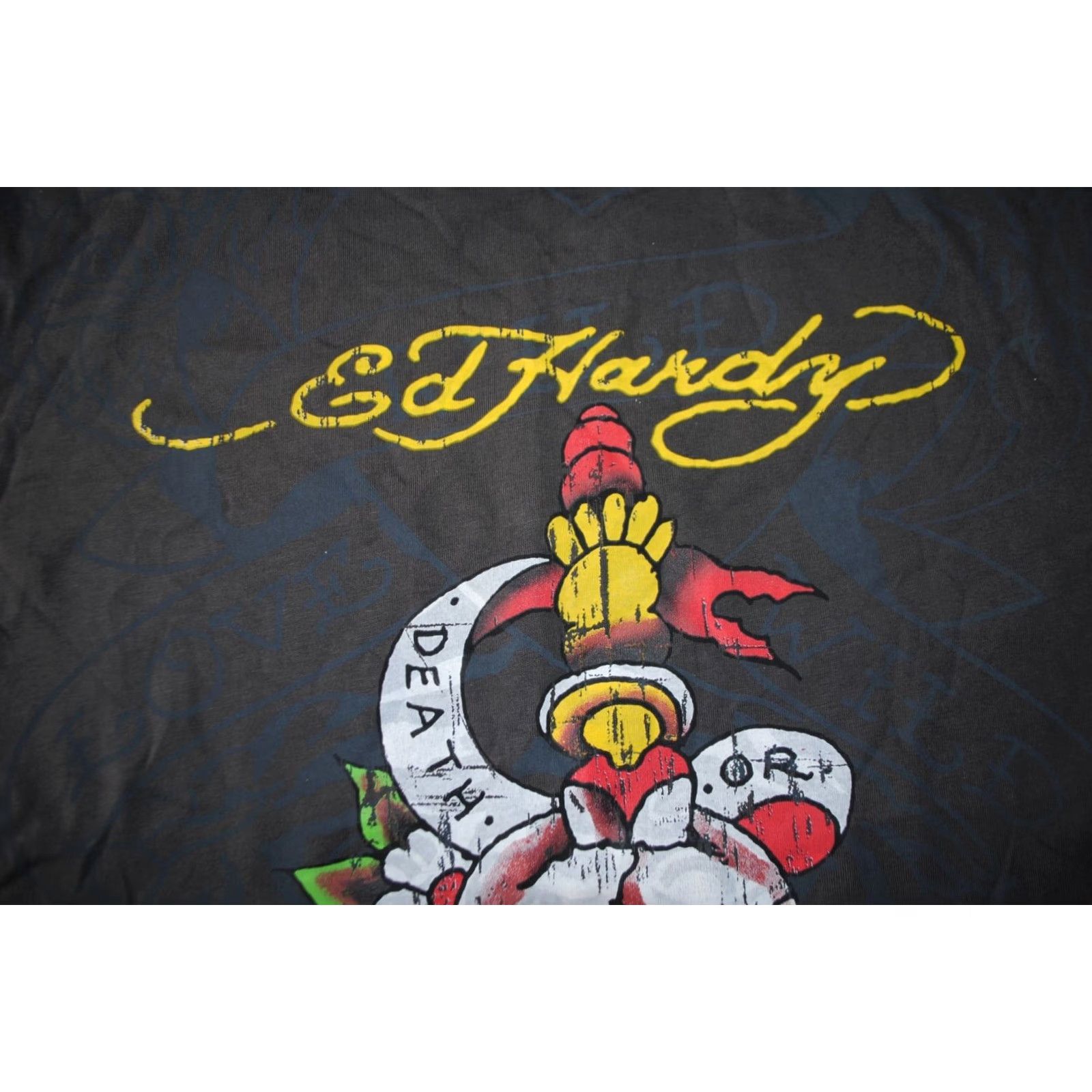 Ed Hardy VINTAGE Ed Hardy T-Shirt MENS Gray Cotton Big Logo, Urban Outfitters, Graphic Print, Short Sleeve, Crew Neck, SIZE M, Regular Fit, Men Size US M / EU 48-50 / 2 - 3 Thumbnail