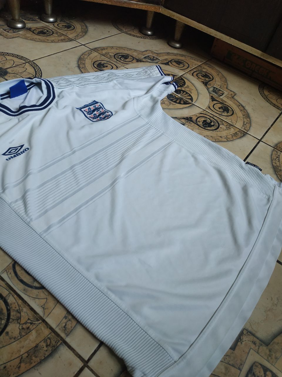 Umbro Vintage 1999 England Home Football Shirt Umbro Vapa Tech L Size US L / EU 52-54 / 3 - 19 Thumbnail