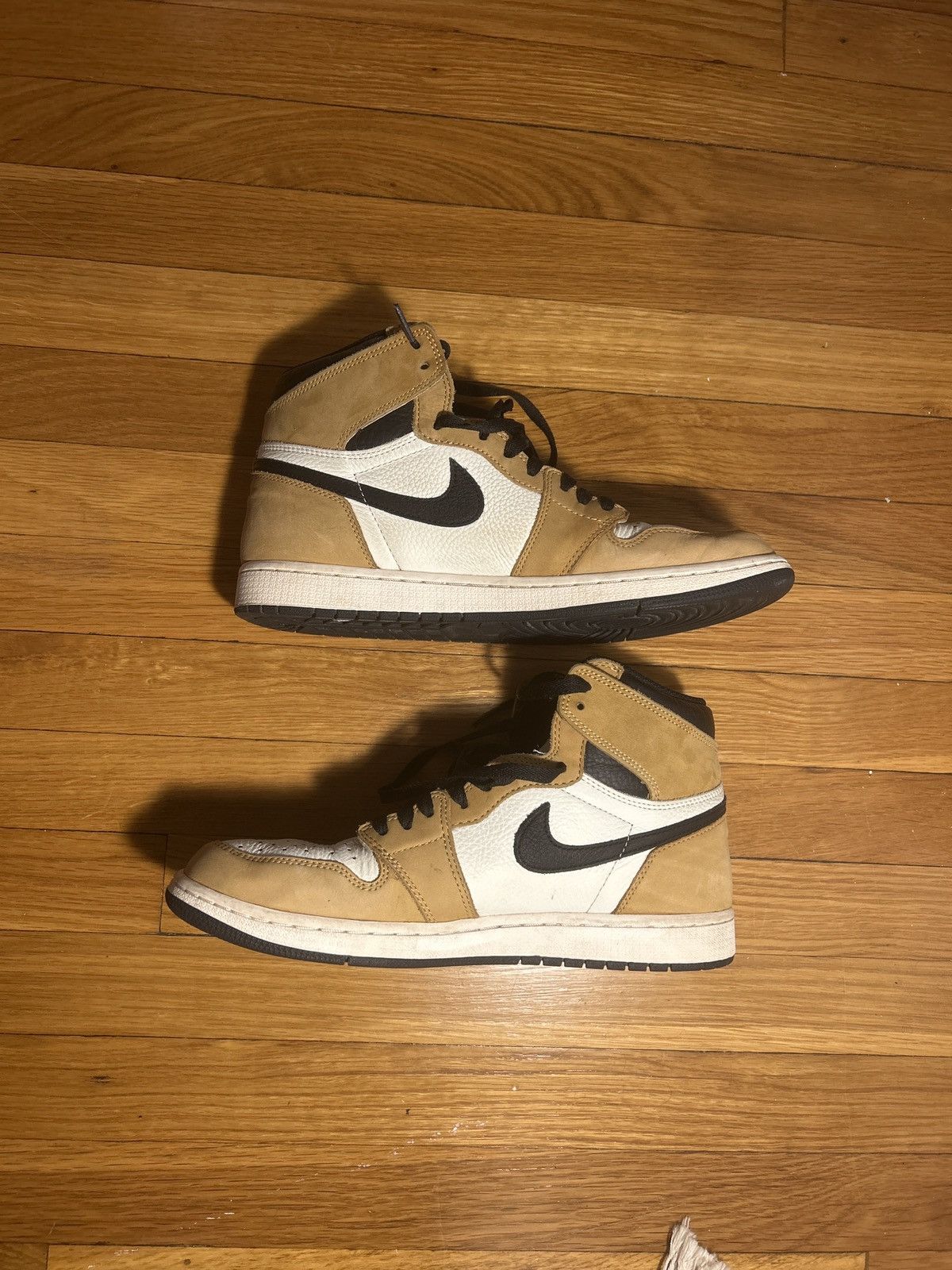 Jordan Brand × Nike Nike Jordan 1 Low Rookie of the Year Size US 11.5 / EU 44-45 - 2 Thumbnail