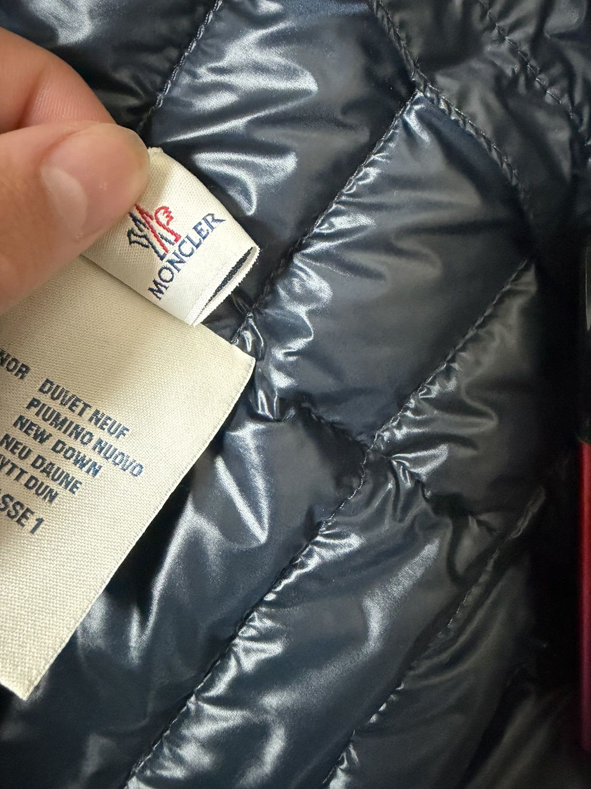 Moncler Moncler celestin size 3 Size US M / EU 48-50 / 2 - 7 Thumbnail