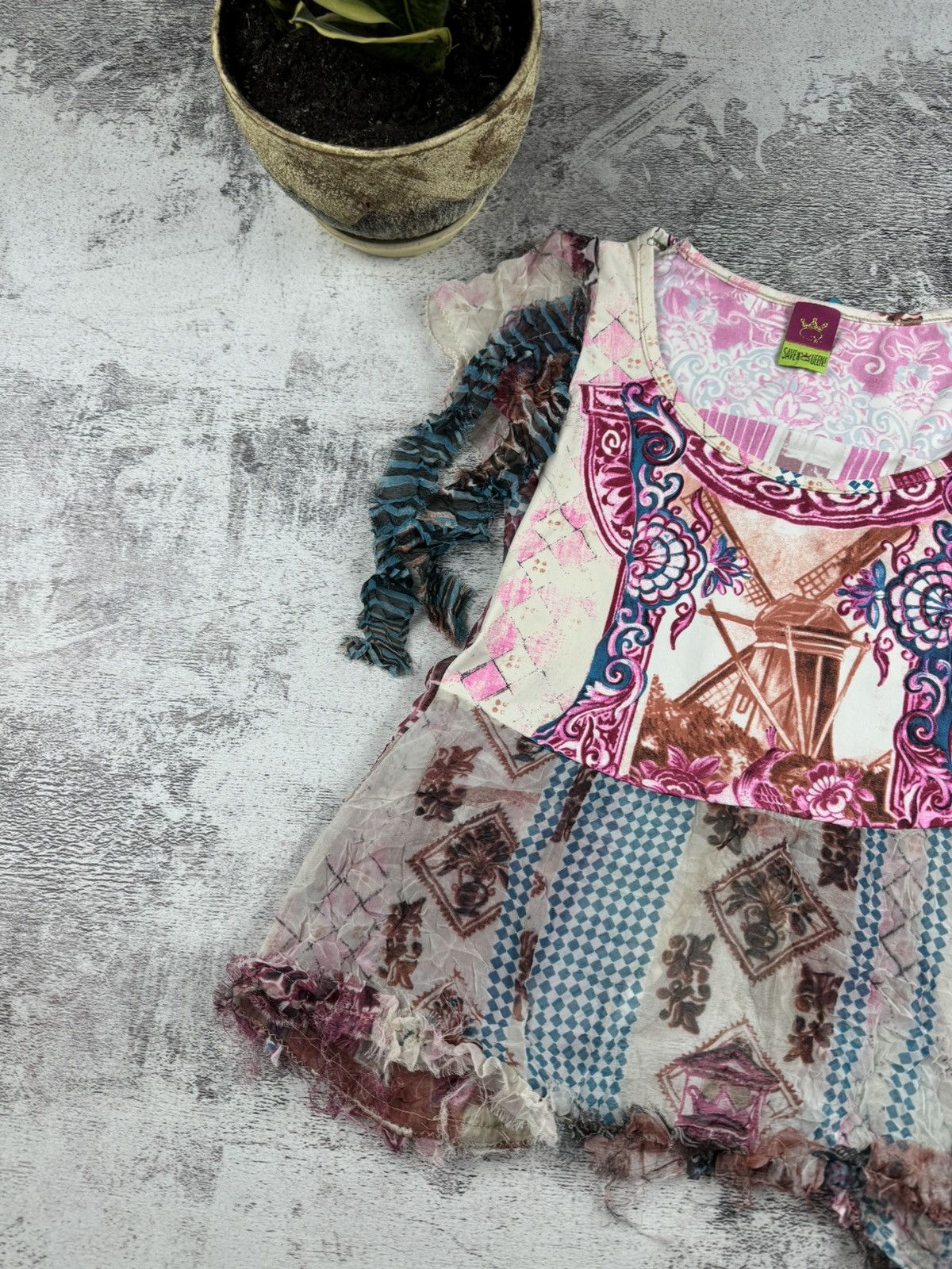 Designer Vintage Save The Queen Y2K Distressed Dress Top T-Shirt Size M / US 6-8 / IT 42-44 - 5 Thumbnail
