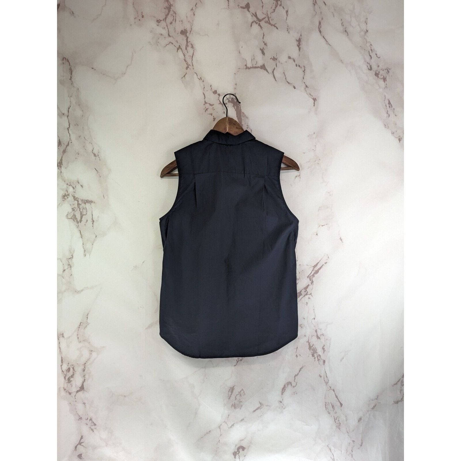 Everlane Everlane Shirt Womens XS Button Sleeveless Concealed Placket Size XS / US 0-2 / IT 36-38 - 5 Thumbnail