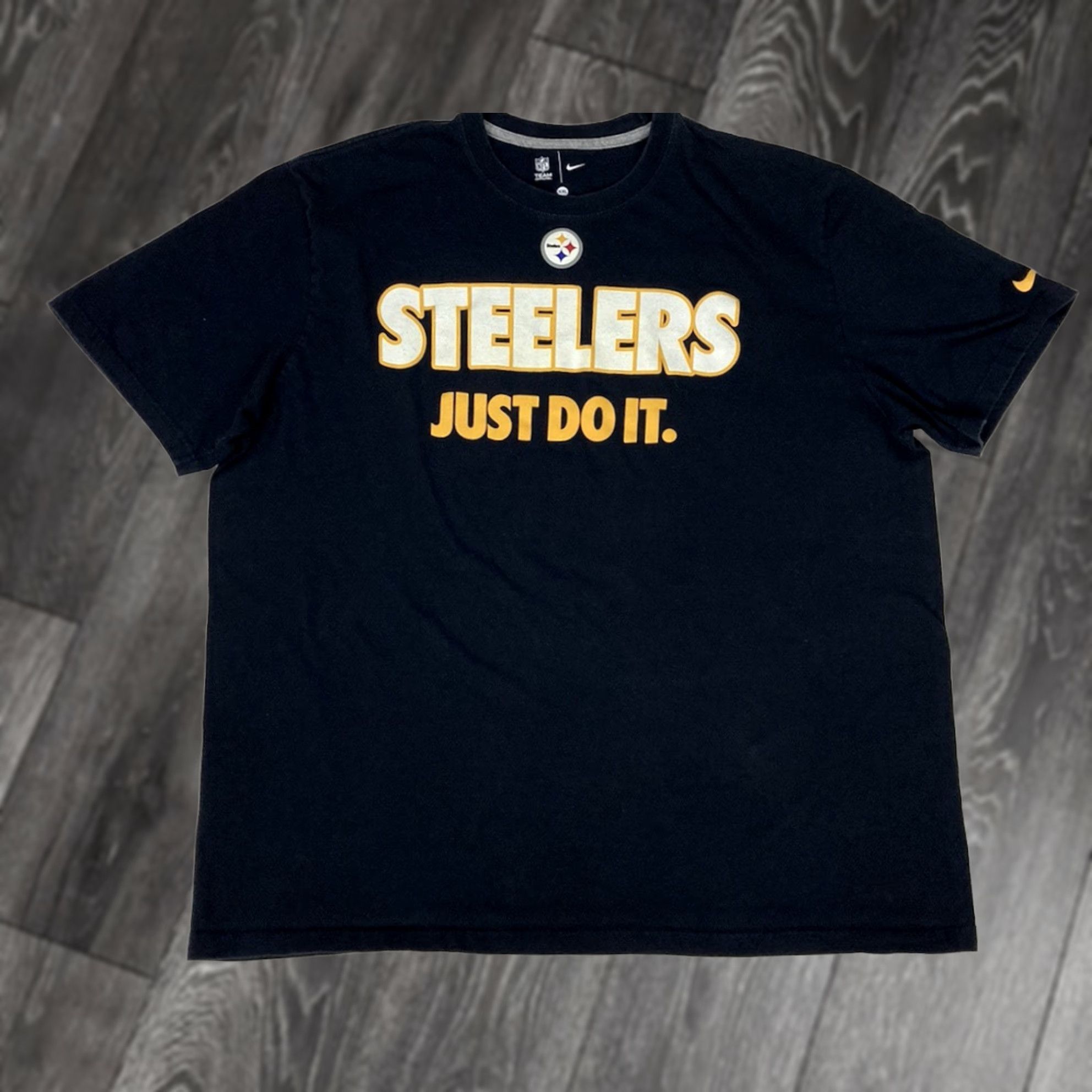 Nike Nike Steelers Graphic T-shirt Men XXL Black Short Sleeve Size US XXL / EU 58 / 5 - 1 Thumbnail