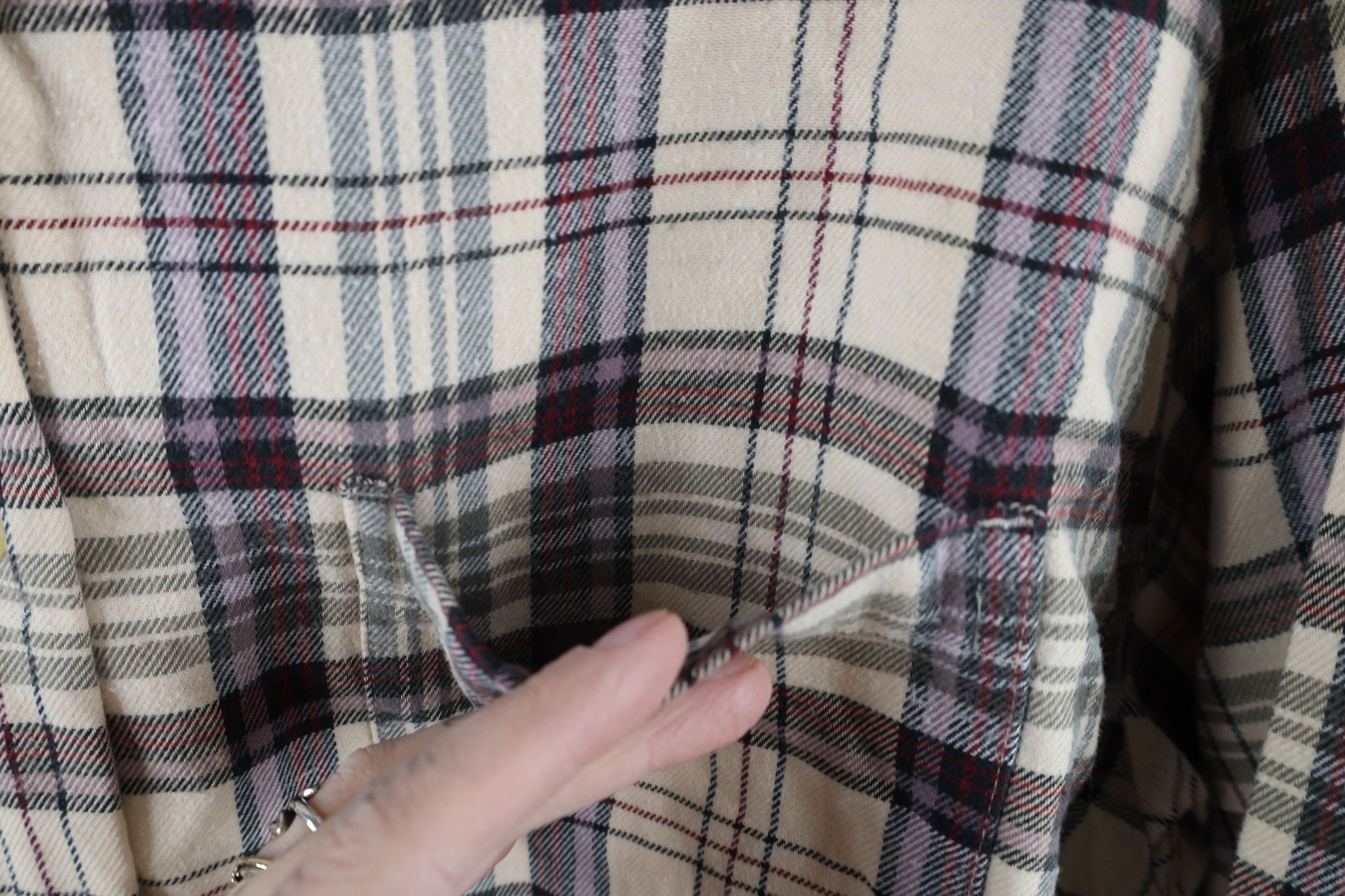 Eddie Bauer × Vintage Vintage 90s Eddie Bauer Flannel Collared Button Shirt Plaid Size L / US 10 / IT 46 - 4 Thumbnail