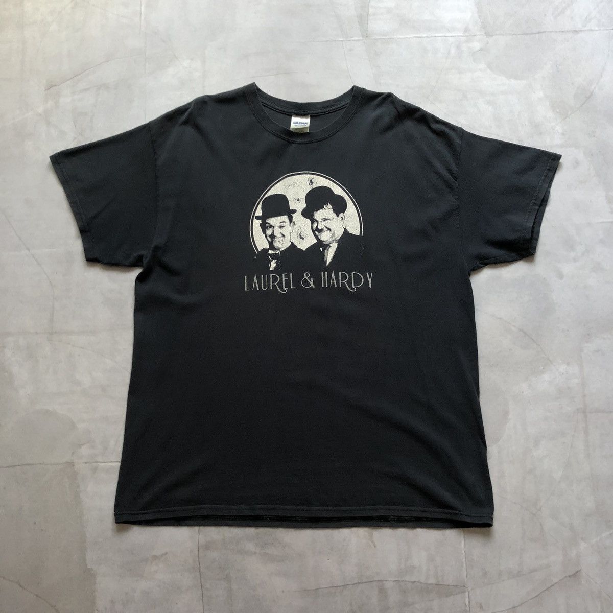 Band Tees × Rap Tees × Vintage Vintage Laurel & Hardy T-Shirt tour Faded Style 90s Y2K Size US XL / EU 56 / 4 - 1 Thumbnail