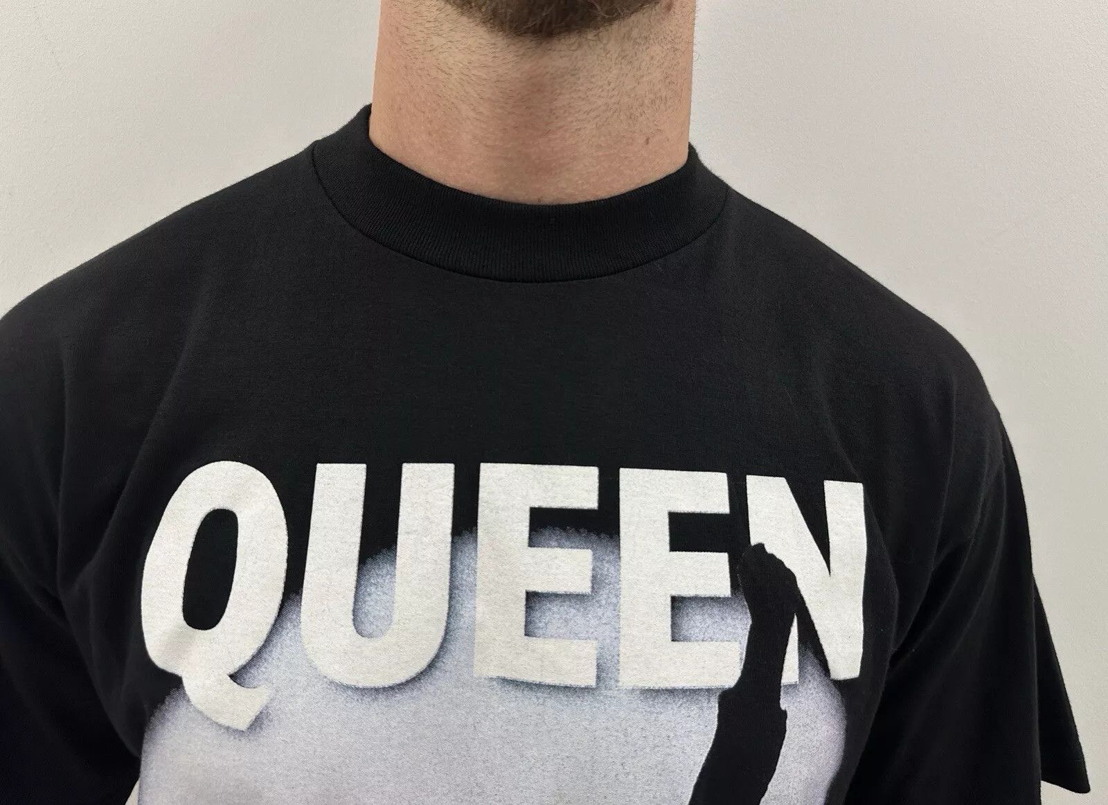 Vintage Vintage 90s Queen Heaven everyone Made in Heaven 1995 shirt Size US M / EU 48-50 / 2 - 3 Thumbnail
