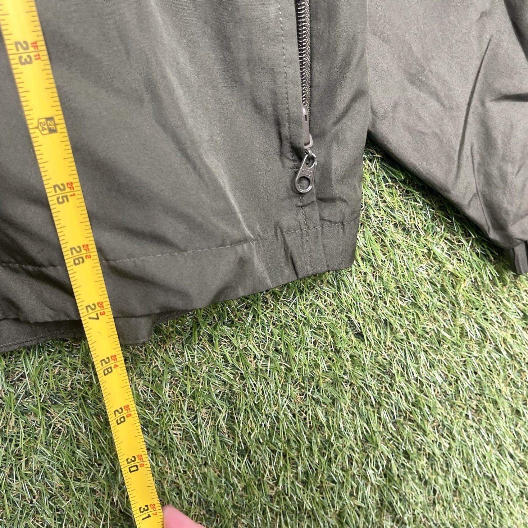 Vintage 5.11 Tactical Windbreaker Jacket Mens M Green Lightweight Full Zip Softshell Windbreaker Army Outdoor Casual Workwear Regular Fit 109614 Size US M / EU 48-50 / 2 - 7 Thumbnail