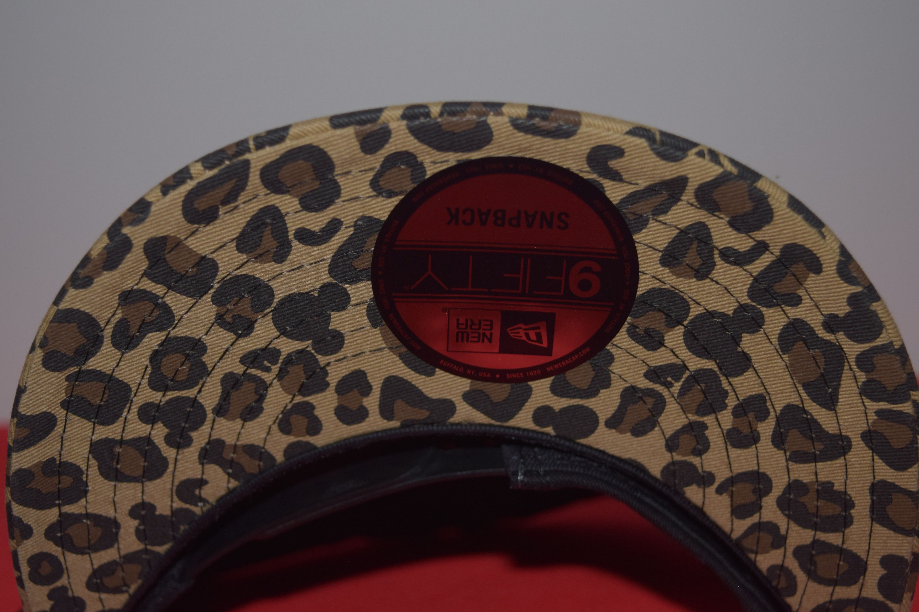 New Era Disney X New Era Mickey Mouse Leopard Snapback hat 9Fifty Size ONE SIZE - 6 Thumbnail