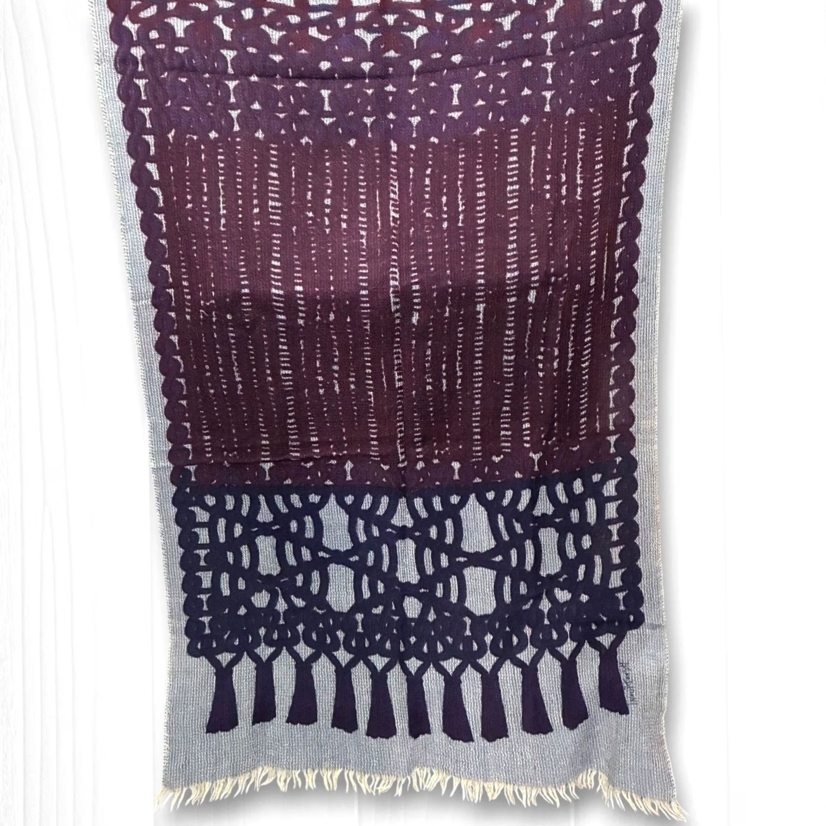 Vintage InouiToosh Scarf Women OS Wool Burgundy Navy Blue Fringed Wrap Size ONE SIZE - 4 Thumbnail
