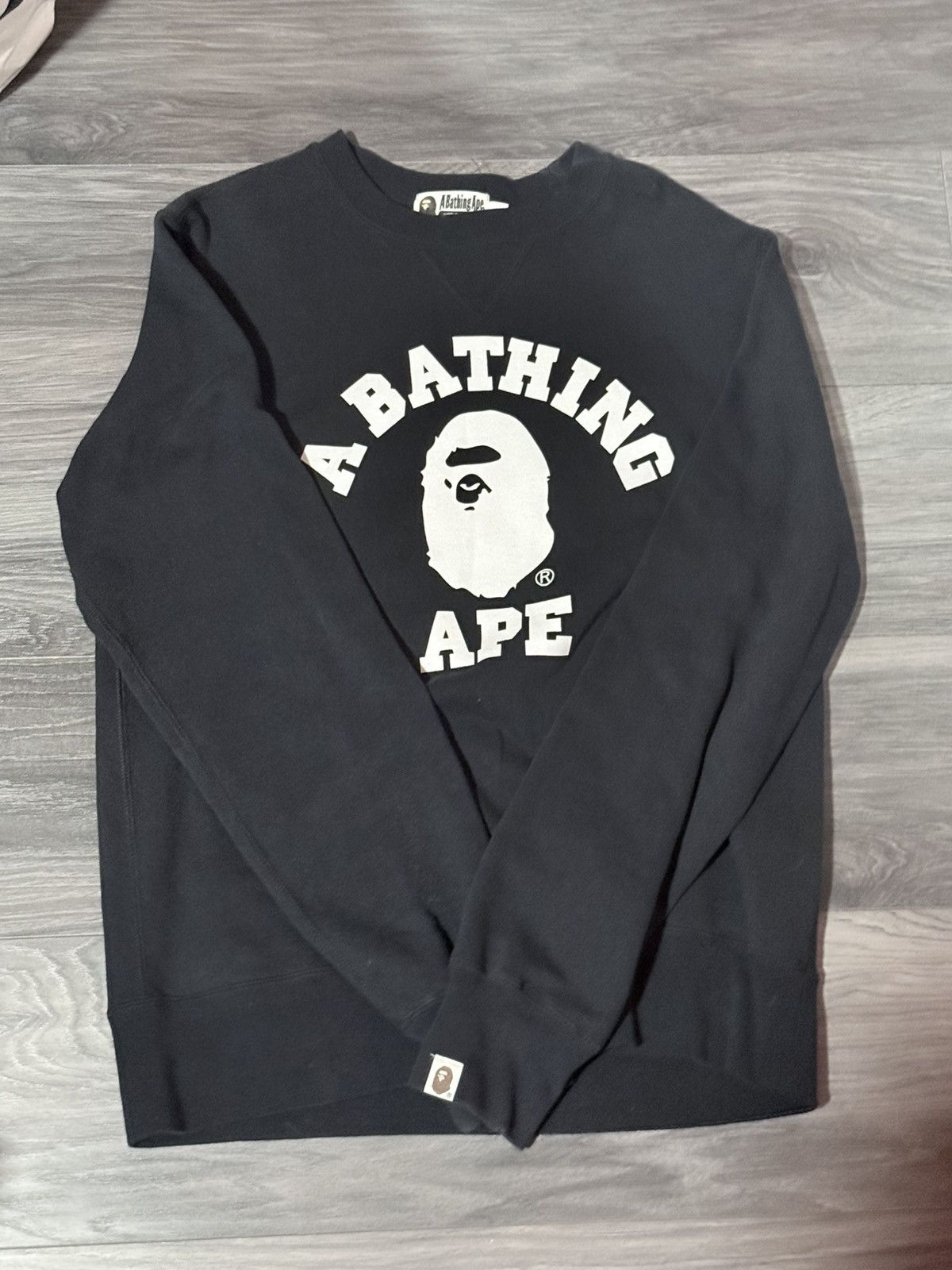 Bape A Bathing Ape Black College Logo Crewneck - Size L Size US L / EU 52-54 / 3 - 1 Thumbnail
