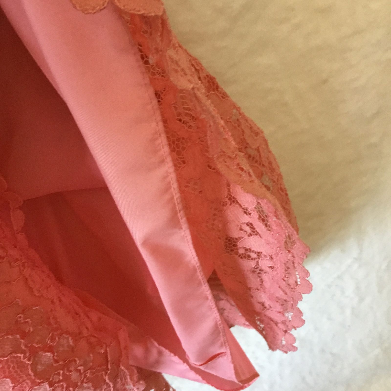 Other David's Bridal Strapless Coral Pink Lace Dress Size XS / US 0-2 / IT 36-38 - 15 Thumbnail