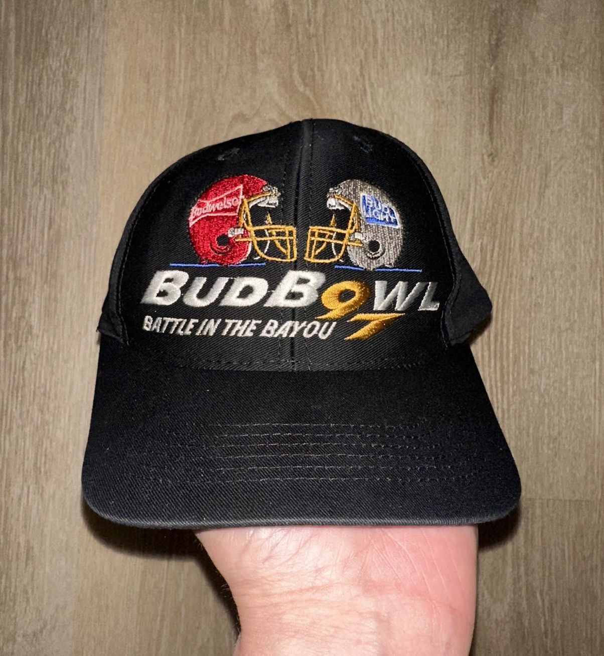 Budweiser × Vintage Vintage 1997 Bud Bowl Budweiser SnapBack Hat Size ONE SIZE - 1 Thumbnail