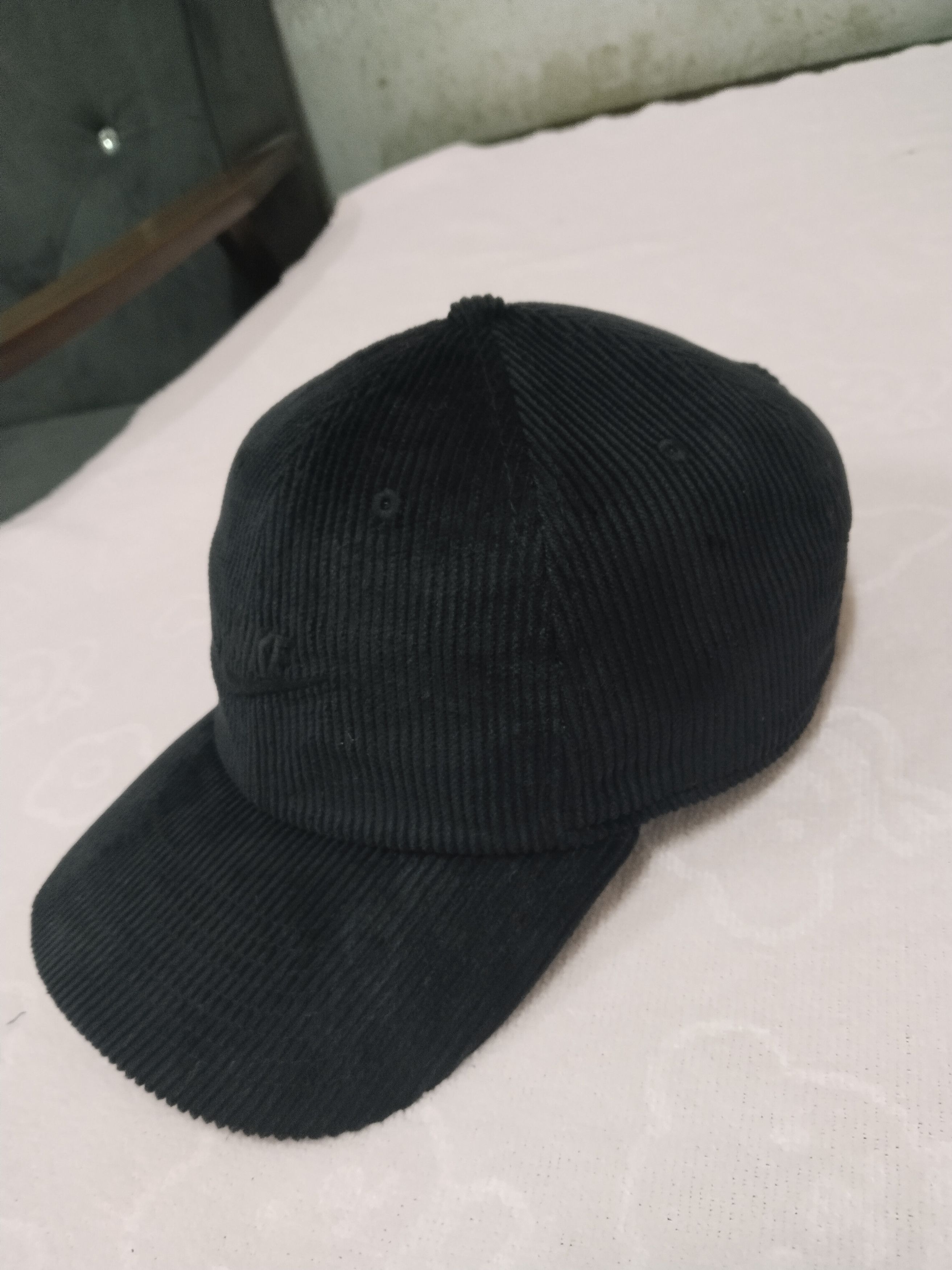Nike RARE NIKE CUDUROY TRIPLE BLACK CAP Size ONE SIZE - 3 Thumbnail