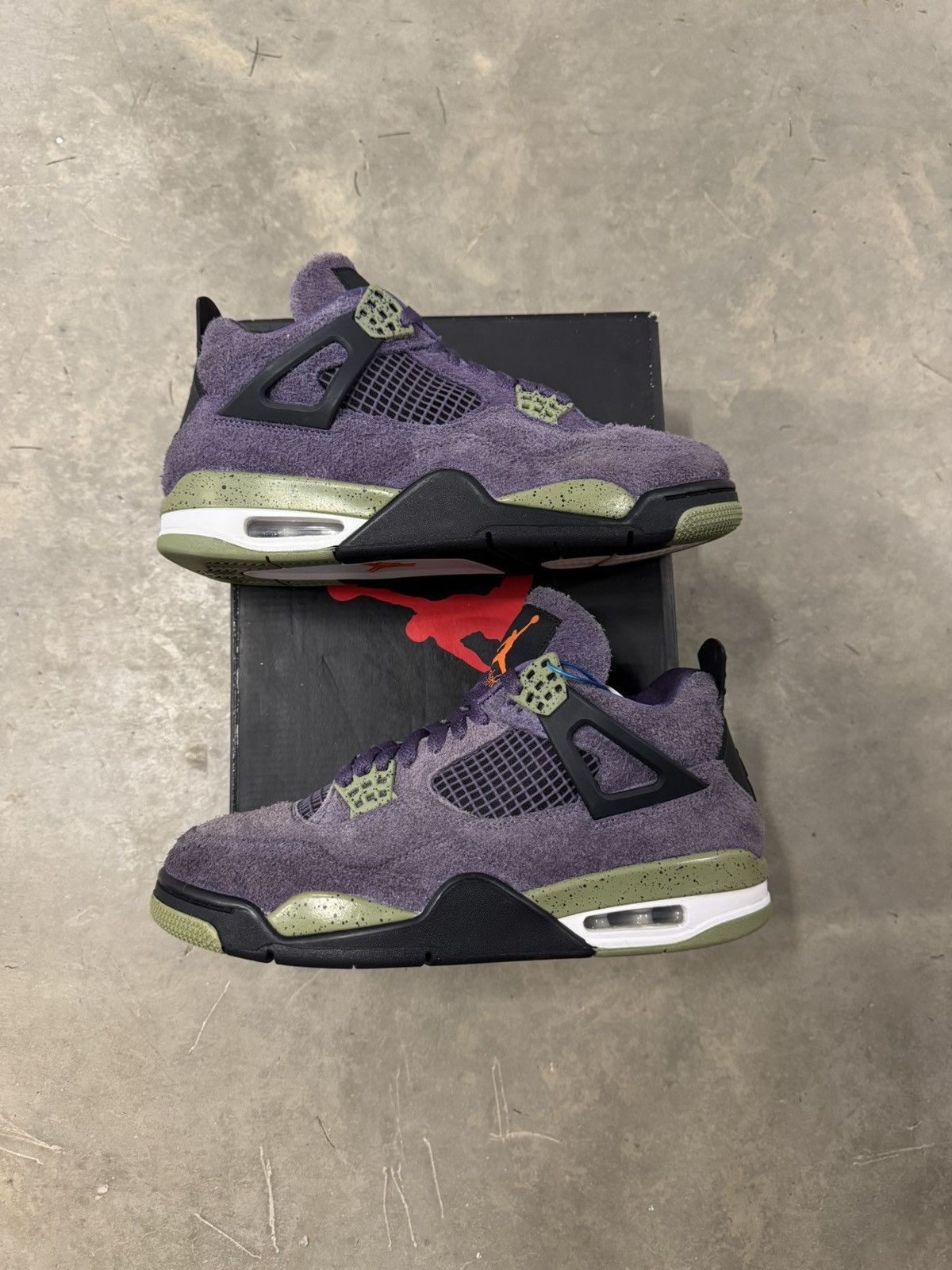 Jordan Brand Jordan 4 Retro WMNS Canyon Purple Size 10W Size US 10 / IT 40 - 2 Thumbnail