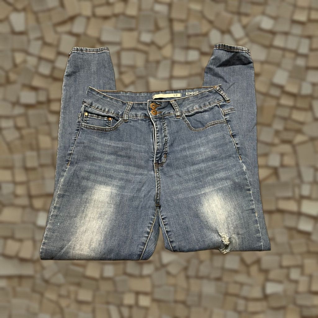 Vintage !it Jeans Women's 12 Blue Denim Kimmie Extreme High Rise Skinny Ankle Jeans Womens Skinny 28in Inseam Regular Size 12 Blue Denim Size 34" / US 12 / IT 48 - 1 Thumbnail