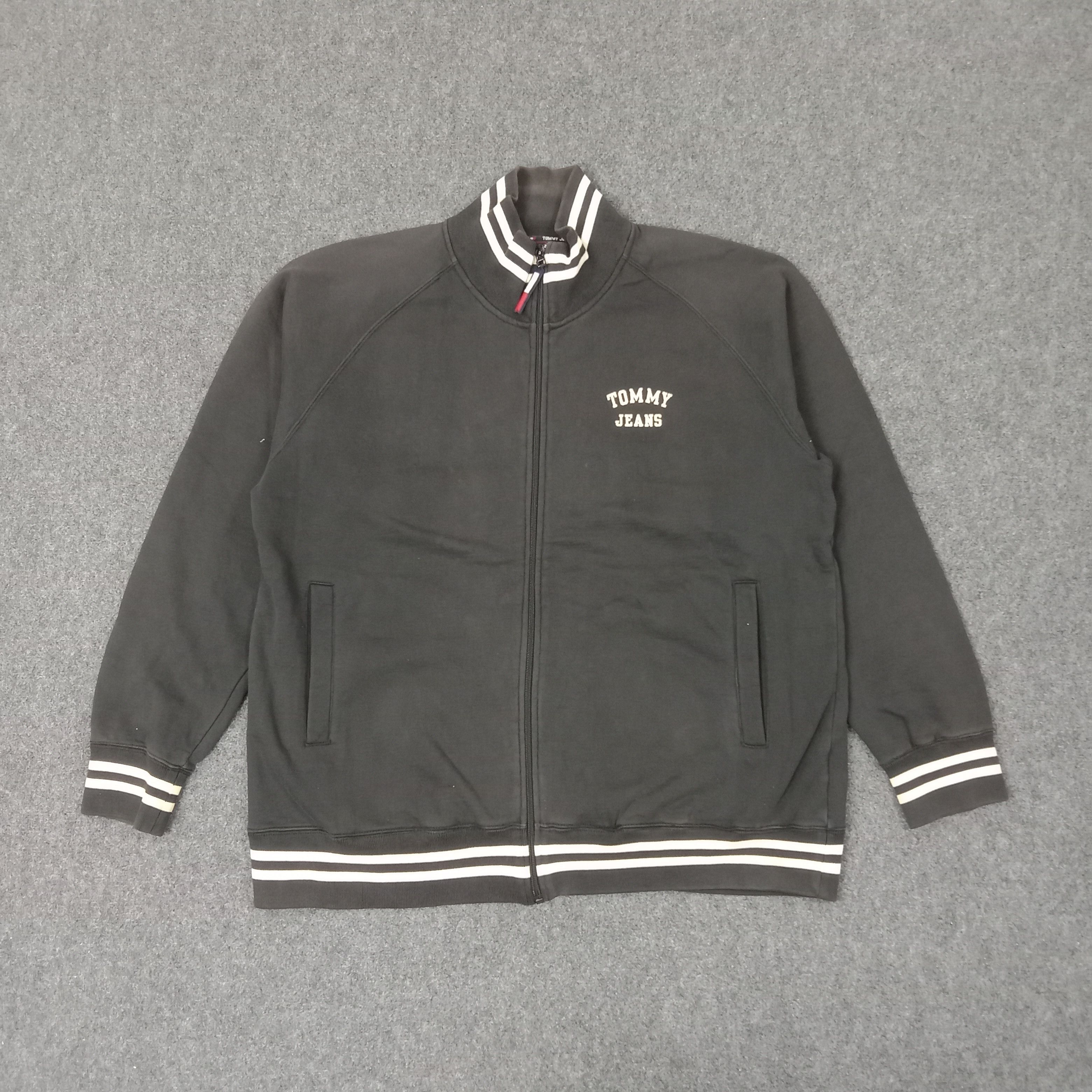 Tommy Hilfiger Tommy Hilfiger American Style Sweater Jacket C255N11 Size US XL / EU 56 / 4 - 1 Thumbnail