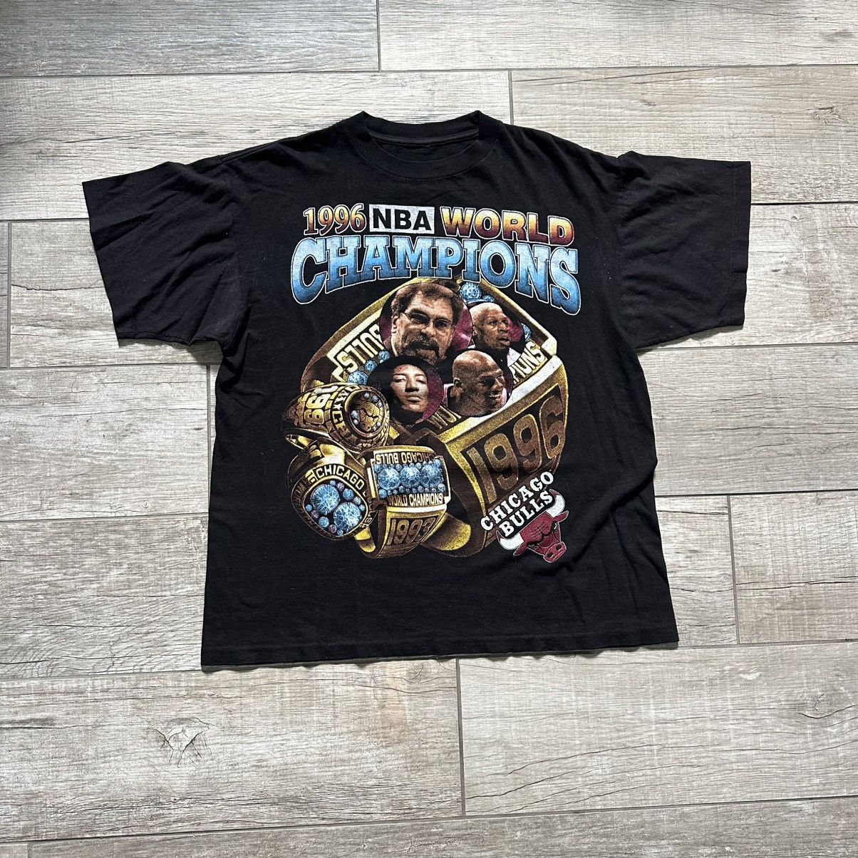 Vintage 90’S CHICAGO BULLS RAP TEE TROPHIES Size US L / EU 52-54 / 3 - 1 Thumbnail