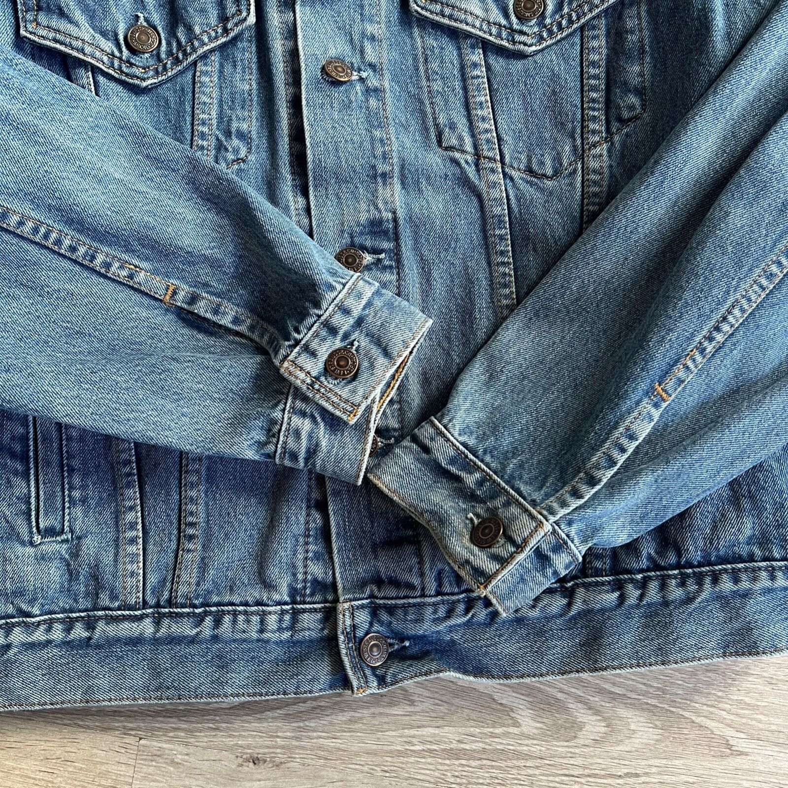 Levi's Levi's Vintage 90s Trucker Denim Jacket 8996AC Size US L / EU 52-54 / 3 - 6 Thumbnail