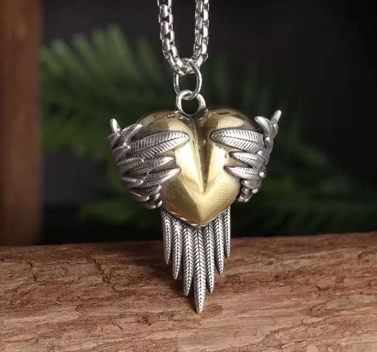 Vintage Premium Heart Wing Necklace Size ONE SIZE - 1 Thumbnail