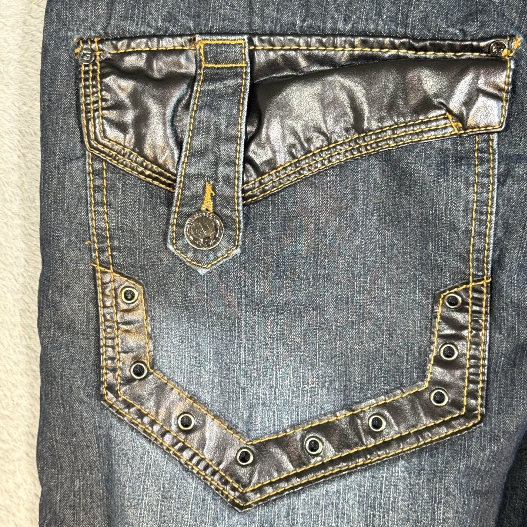 Southpole VINTAGE? No. Size US 38 / EU 54 - 3 Thumbnail