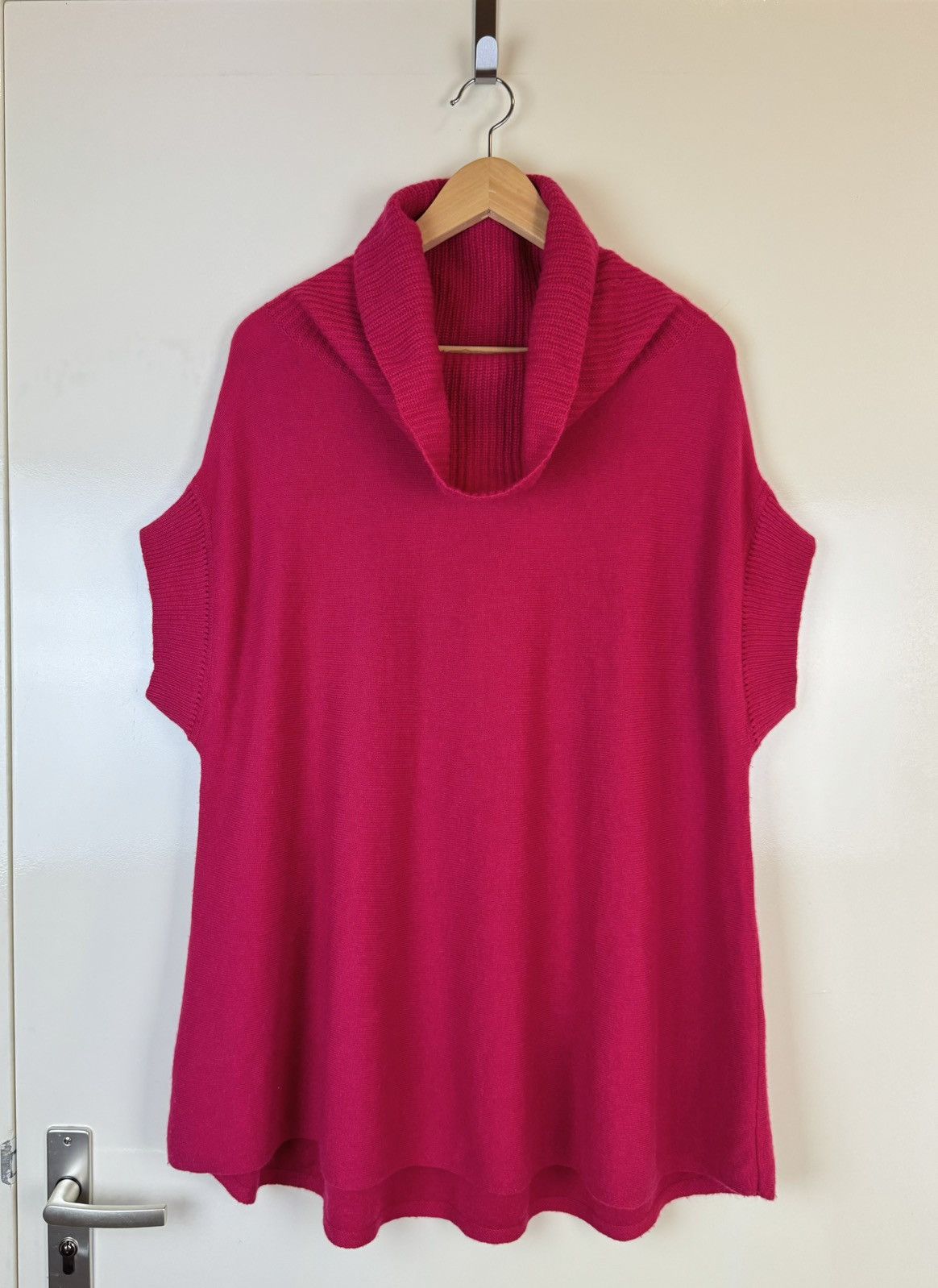 Vince VINCE cashmerein poncho cape style sweater cowl neck jumper Size M / US 6-8 / IT 42-44 - 1 Thumbnail