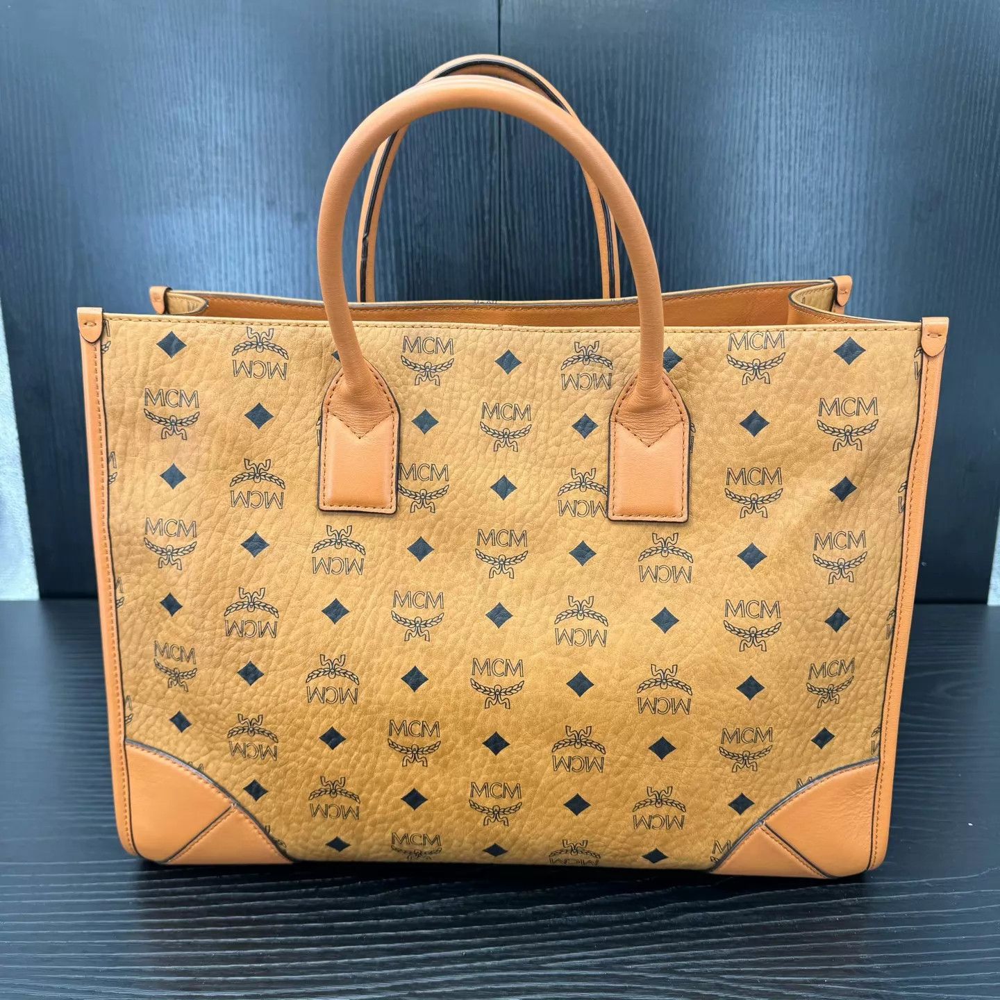 MCM MCM Munchen Tote Bag Large New Worn as pics Size ONE SIZE - 2 Thumbnail
