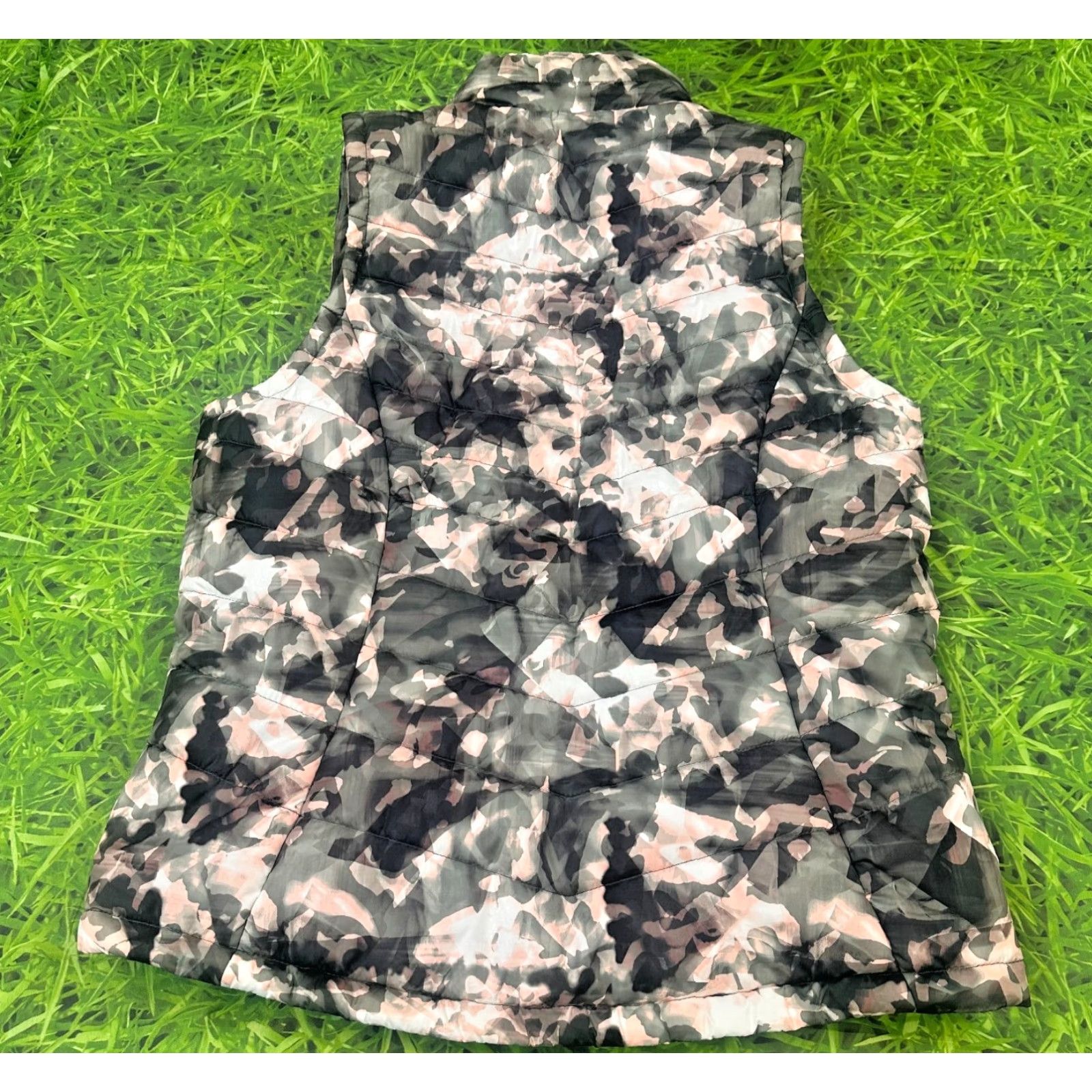 Vintage DSG Women's Outerwear Puffer Vest Floral Camo Full Zip Medium Size M / US 6-8 / IT 42-44 - 5 Thumbnail
