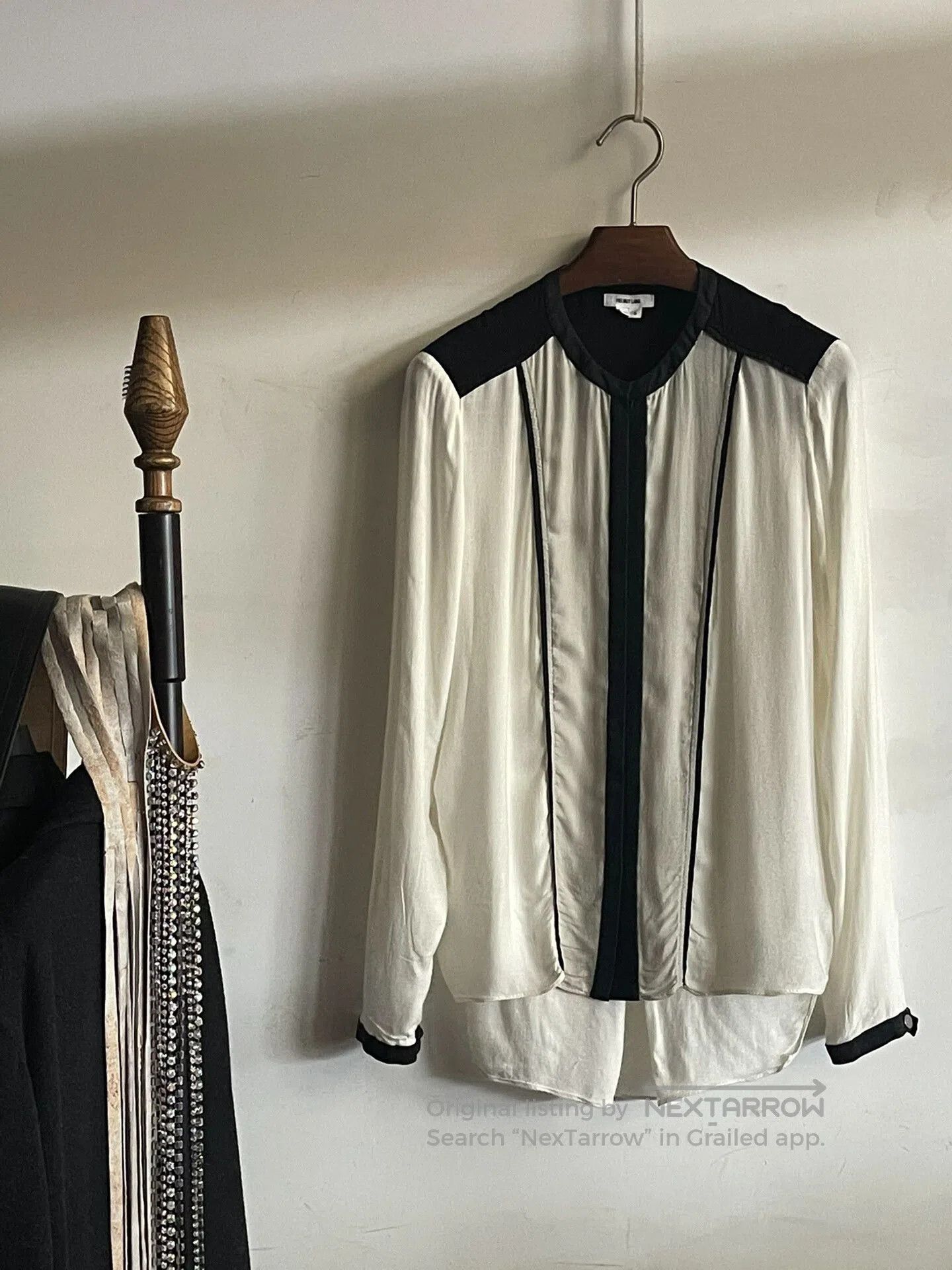 Helmut Lang Helmut Lang Silk Shirt with Contrast Trim. Size S / US 4 / IT 40 - 1 Thumbnail