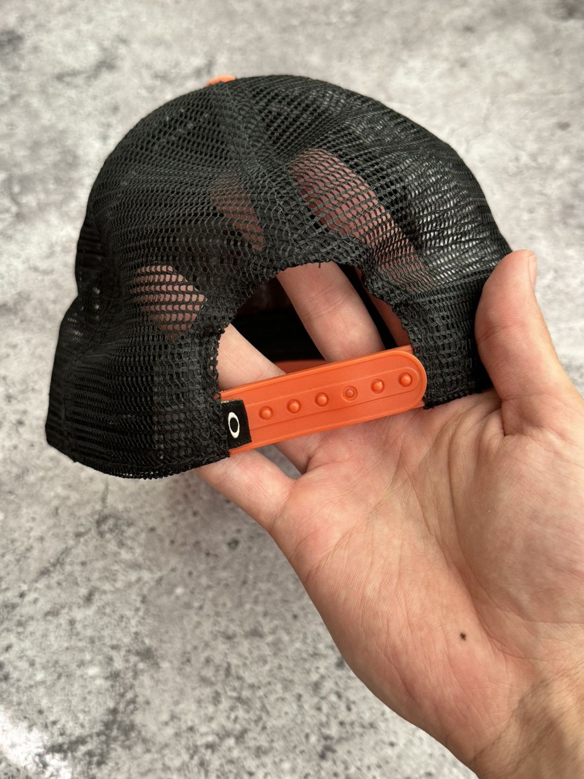 Oakley × Vintage Vintage Oakley outdoor orange snapback cap hats Size ONE SIZE - 5 Thumbnail