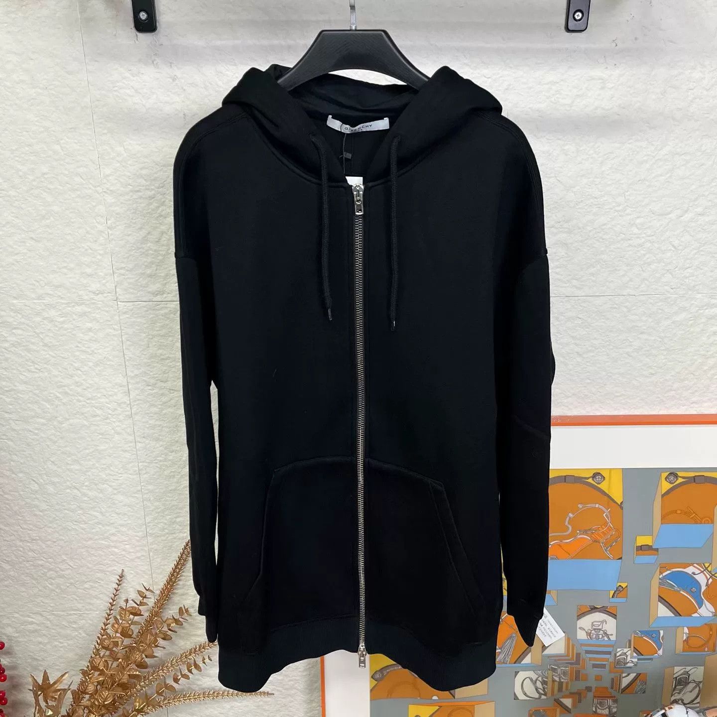 Givenchy givenchy black logo hoodie jacket Size XS / US 0-2 / IT 36-38 - 1 Thumbnail