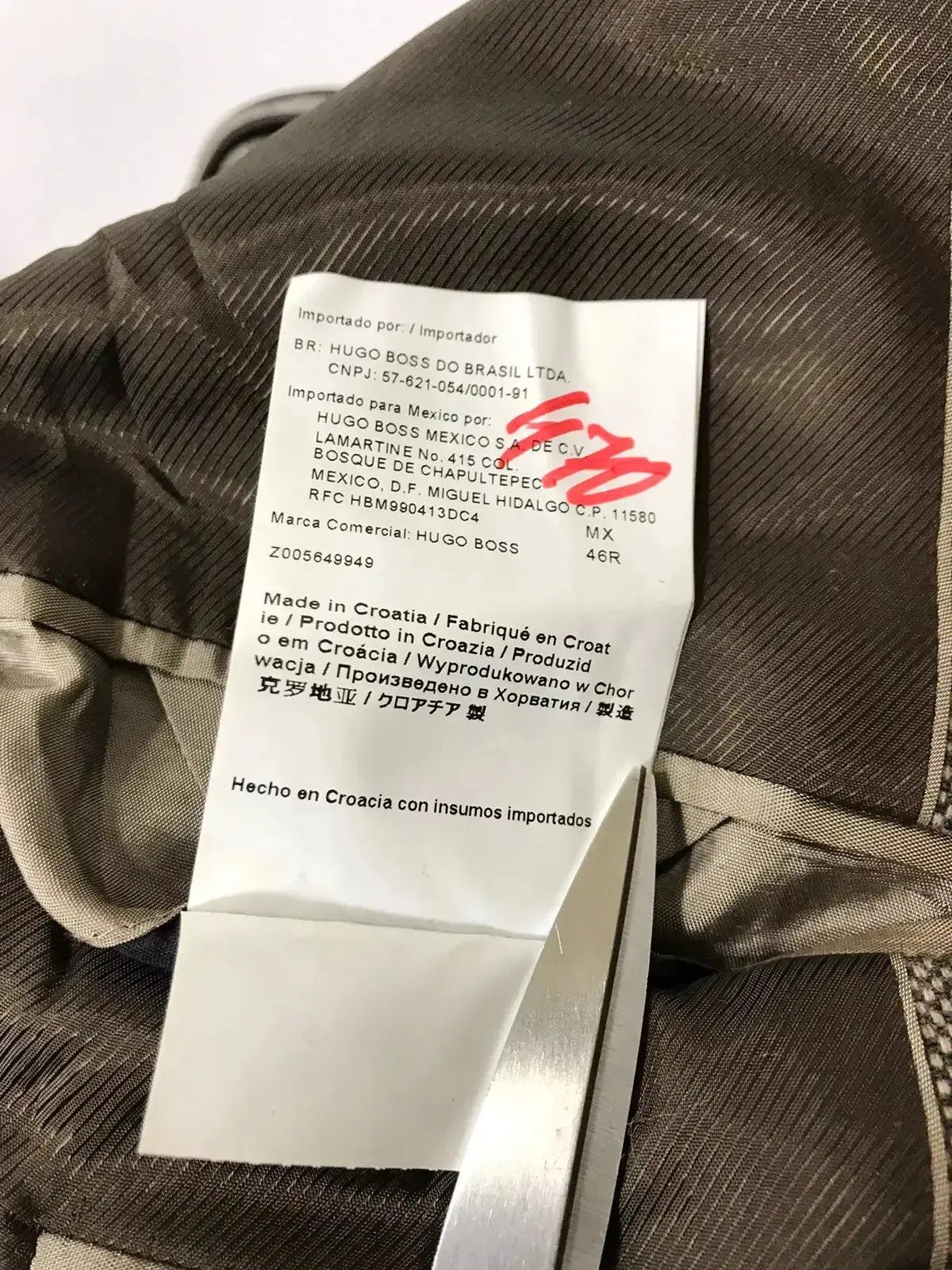 Designer × Hugo Boss Hugo Boss luxury men’s blazer Size 48R - 7 Thumbnail