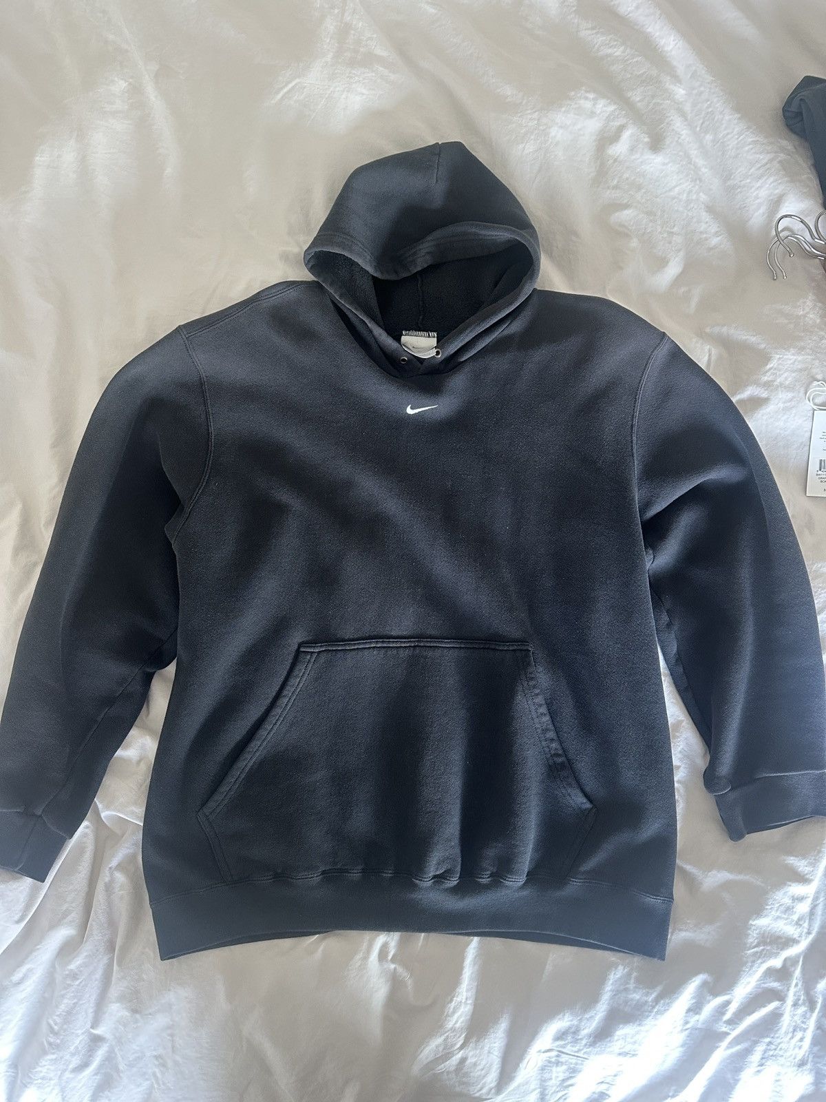 Nike Vintage Nike Center Swoosh Hoodie Size US L / EU 52-54 / 3 - 1 Thumbnail