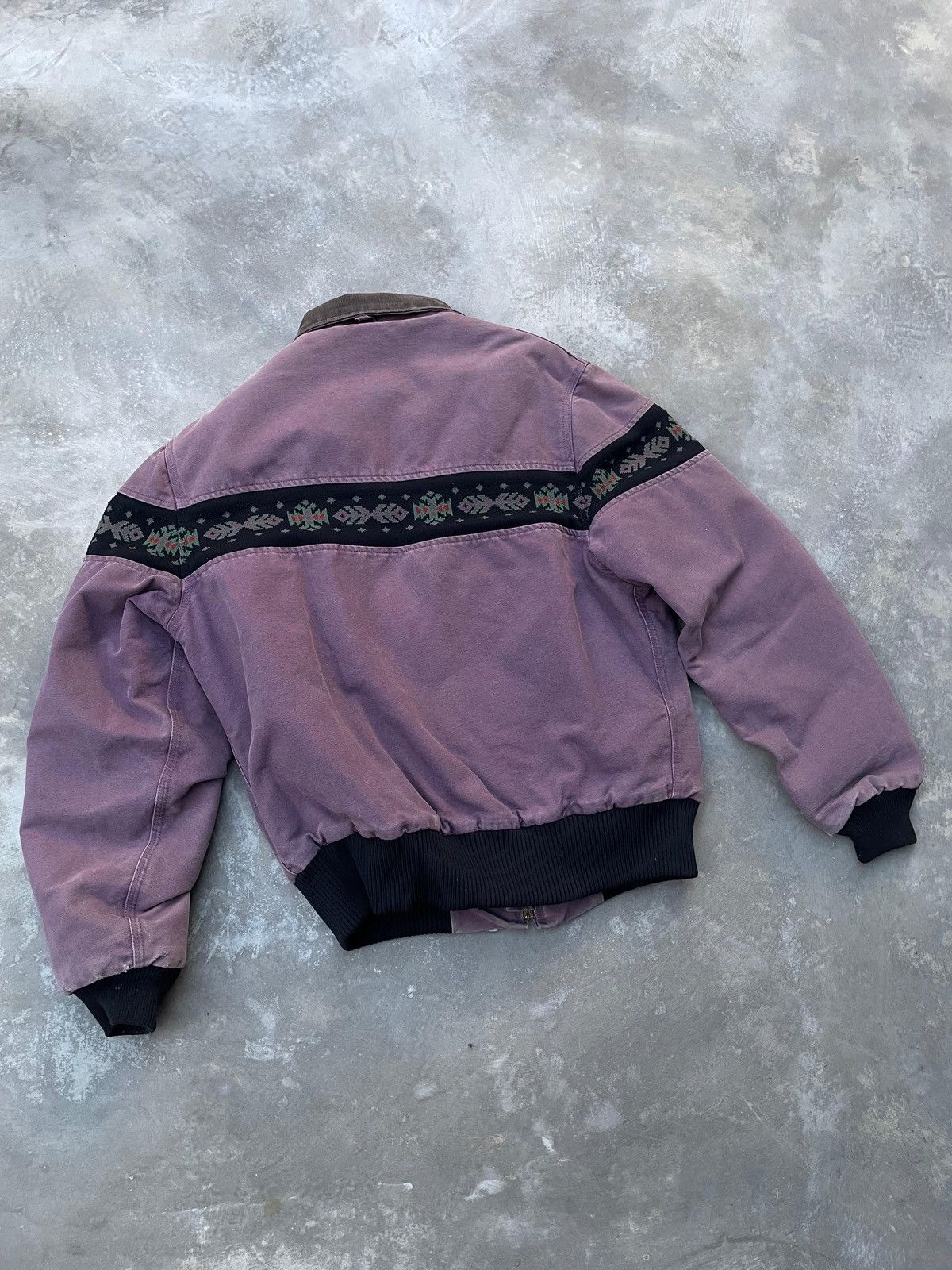 Carhartt 1994s Rare Carhartt JQ0457 “Aztec” Jacket Faded Damson Size US L / EU 52-54 / 3 - 5 Thumbnail