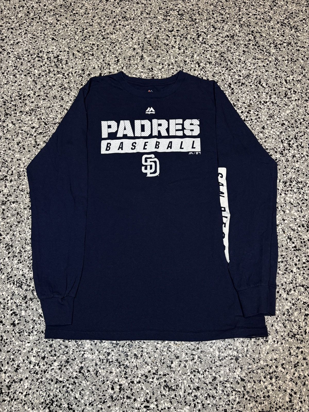 MLB Vintage 2010 Majesic San Diego Padres L/S Shirt Size M 0692 Size US M / EU 48-50 / 2 - 1 Thumbnail