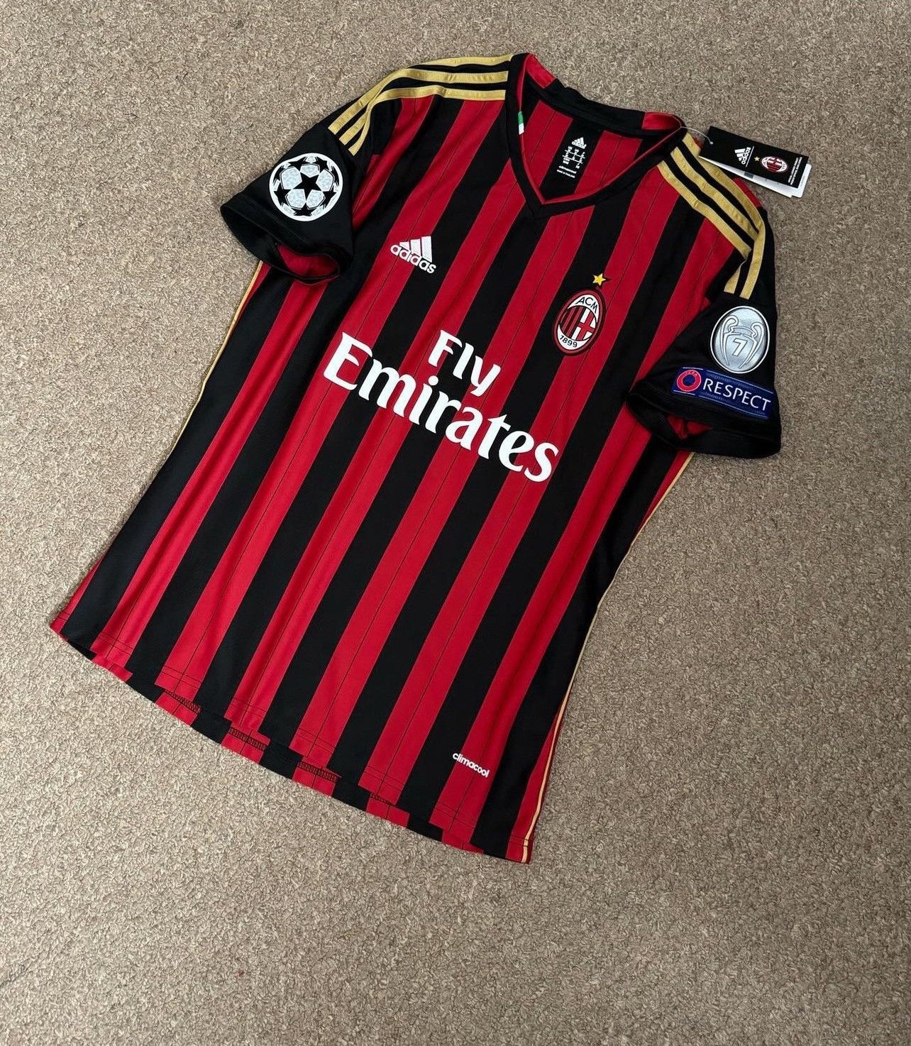 Vintage 2013/14-AC Milan-Kaka-Black/Red/Stripes Size US L / EU 52-54 / 3 - 2 Thumbnail