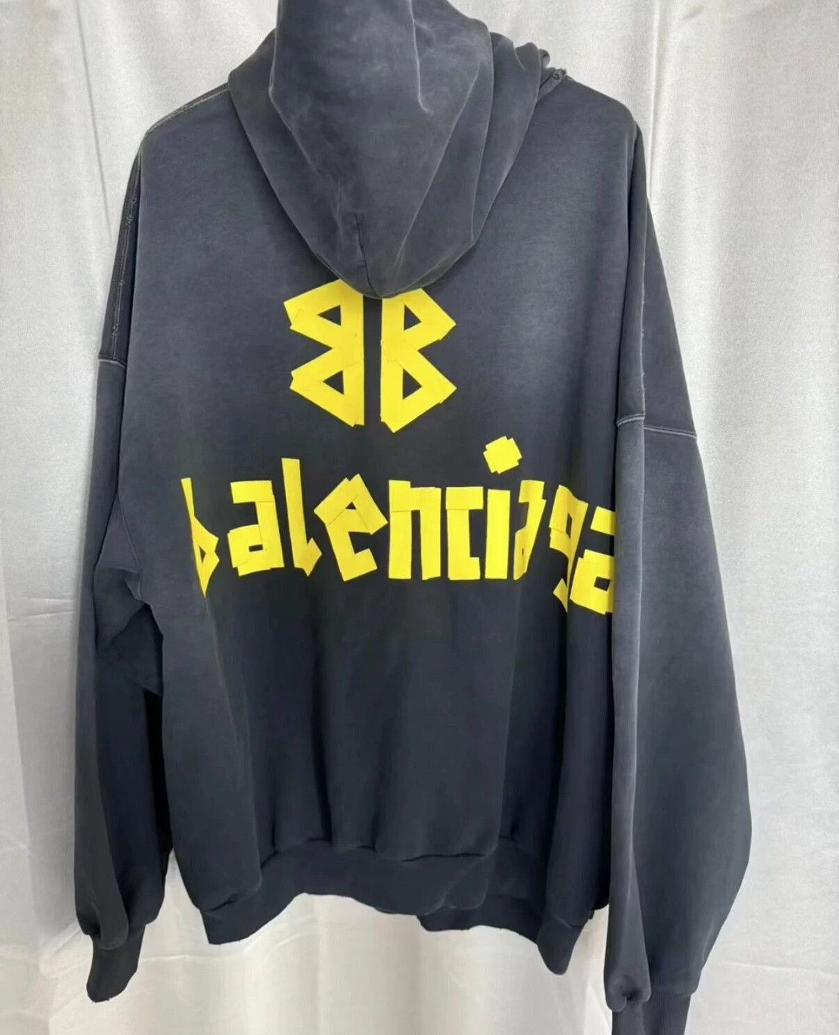 Balenciaga Balenciaga Distressed Graphic Hoodie Sweatshirt Size US L / EU 52-54 / 3 - 5 Thumbnail