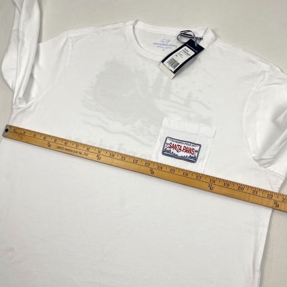 Vineyard Vines Vineyard Vines Christmas Shirt Mens L White Graphic Santa Dogs Sled Holiday NEW Size US L / EU 52-54 / 3 - 7 Thumbnail