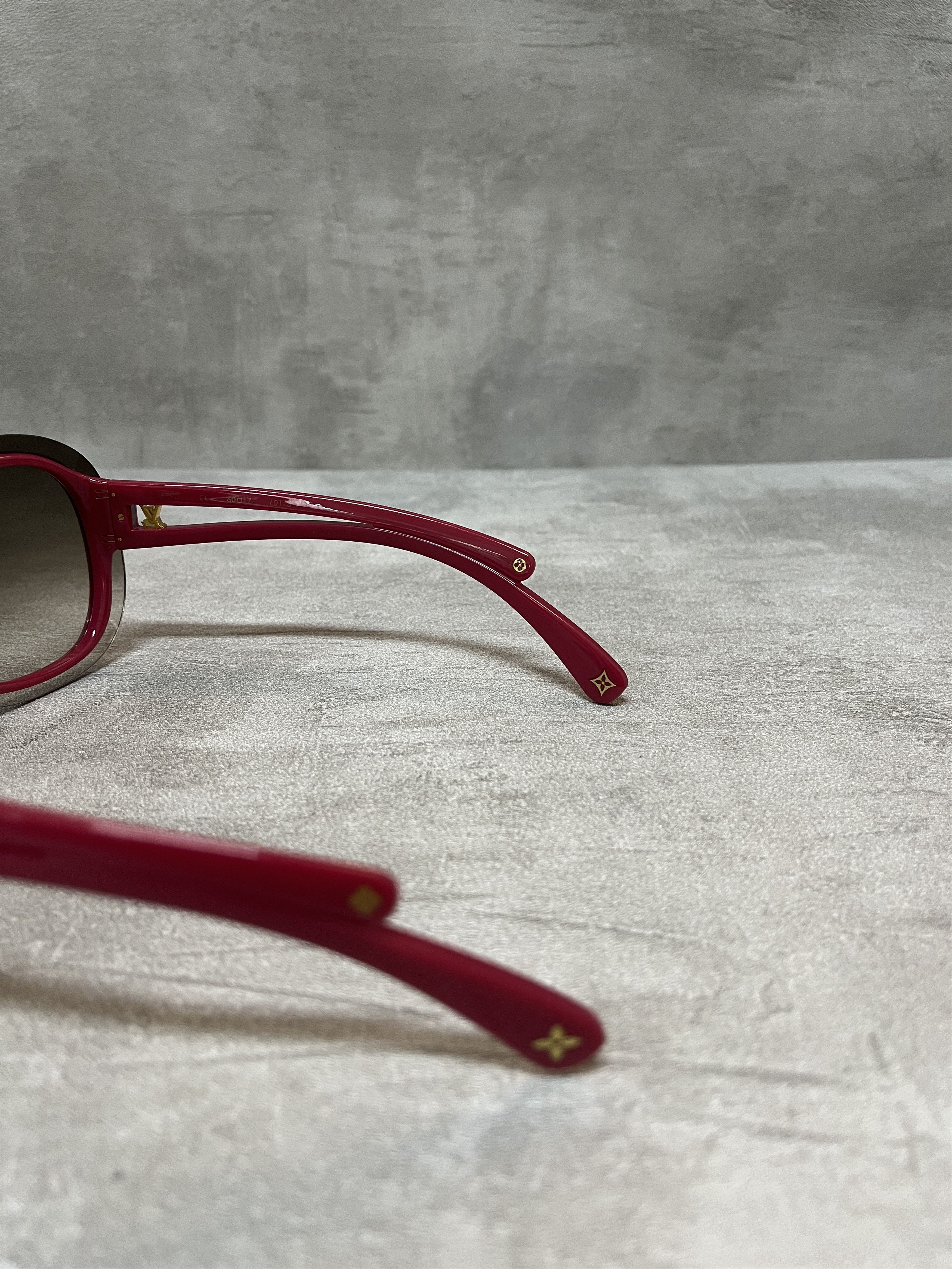Louis Vuitton Burgundy Glasses With Gold Logo Details And Shaded Lens Size ONE SIZE - 5 Thumbnail