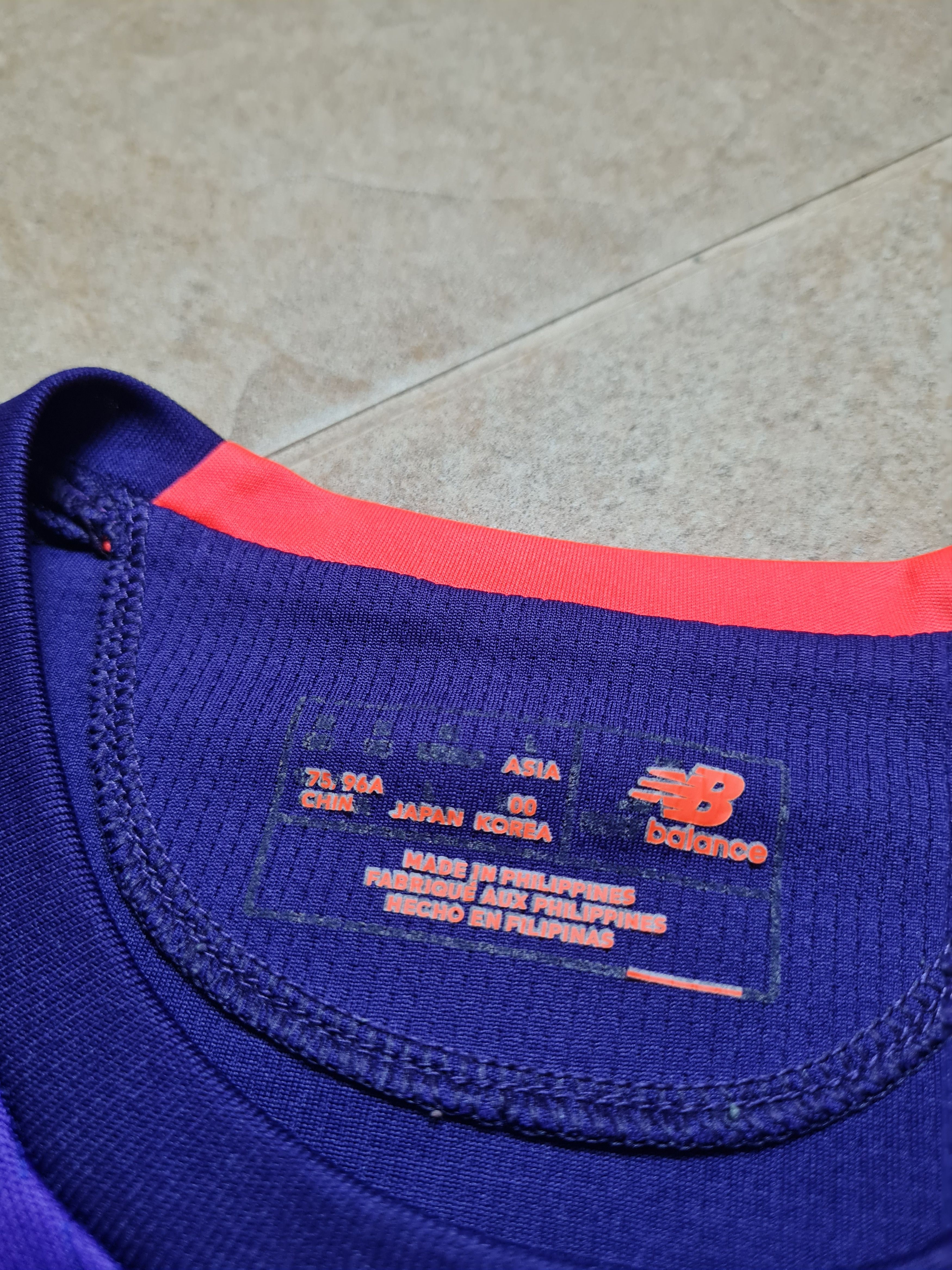 New Balance LIVERPOOL ENGLAND FOOTBALL 2018/2019 AWAY SHIRT SZ M Size US M / EU 48-50 / 2 - 7 Thumbnail